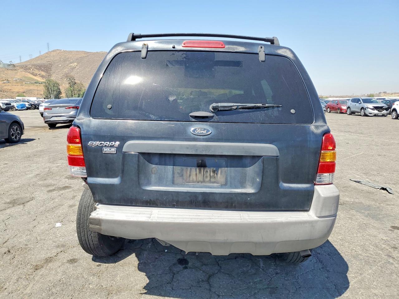 2002 Ford Escape Xls Черный vin: 1FMYU01142KA07454