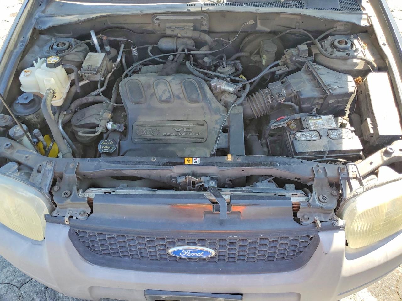 2002 Ford Escape Xls Черный vin: 1FMYU01142KA07454