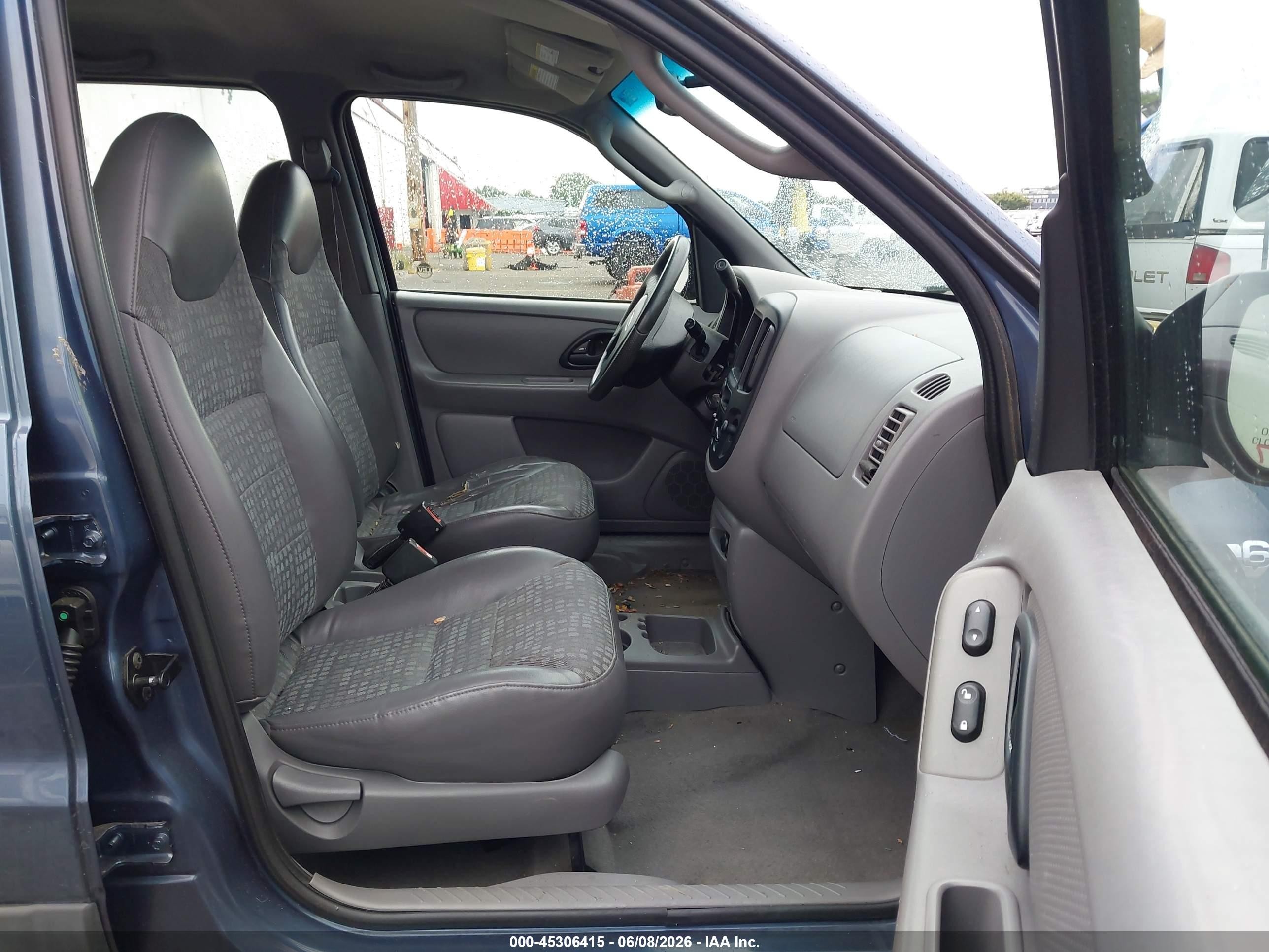 2001 Ford Escape Xls Blue vin: 1FMYU011X1KB51671