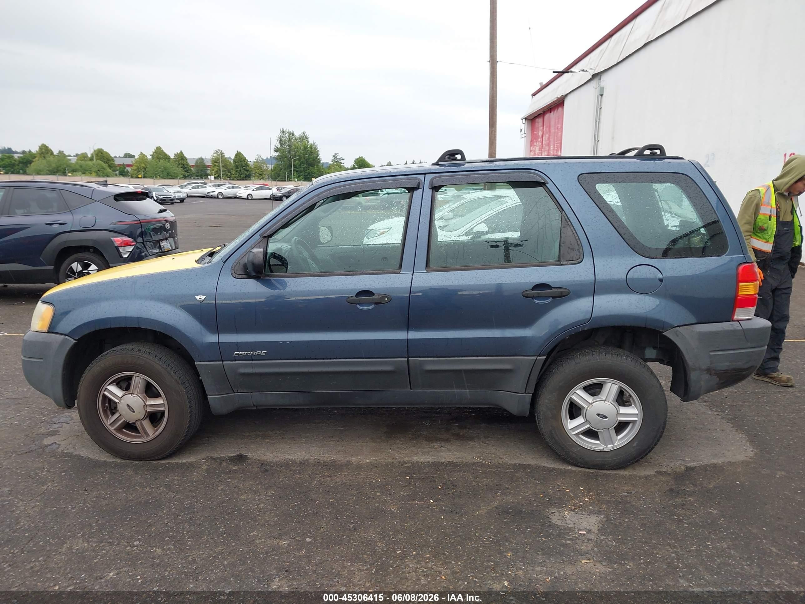 2001 Ford Escape Xls Blue vin: 1FMYU011X1KB51671
