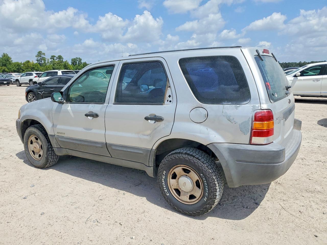 2002 Ford Escape Xls Silver vin: 1FMYU01B62KA44420