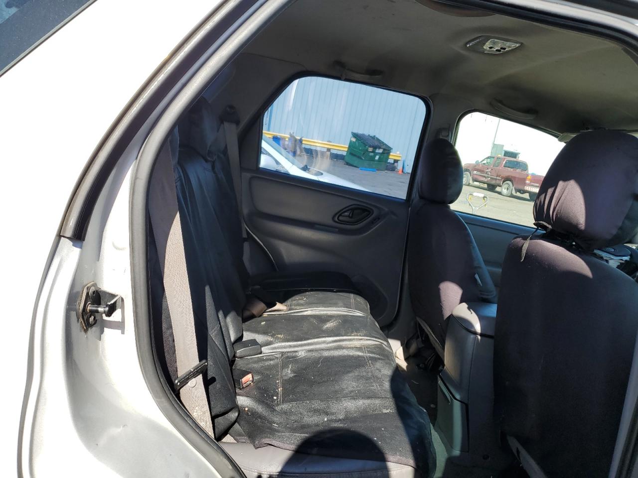 2002 Ford Escape Xls Silver vin: 1FMYU02122KC84635