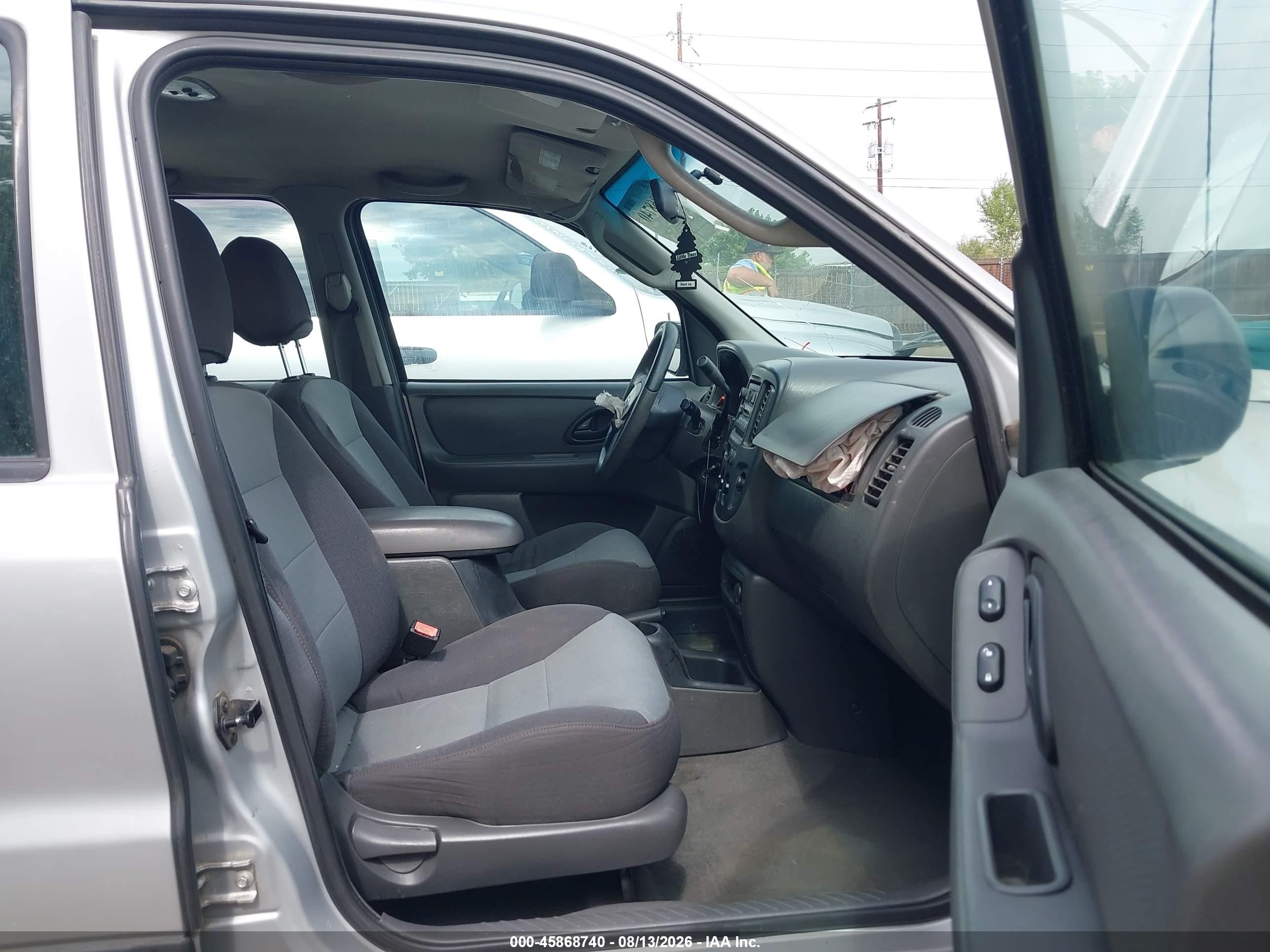 2004 Ford Escape Xls Gray vin: 1FMYU02124KA38834