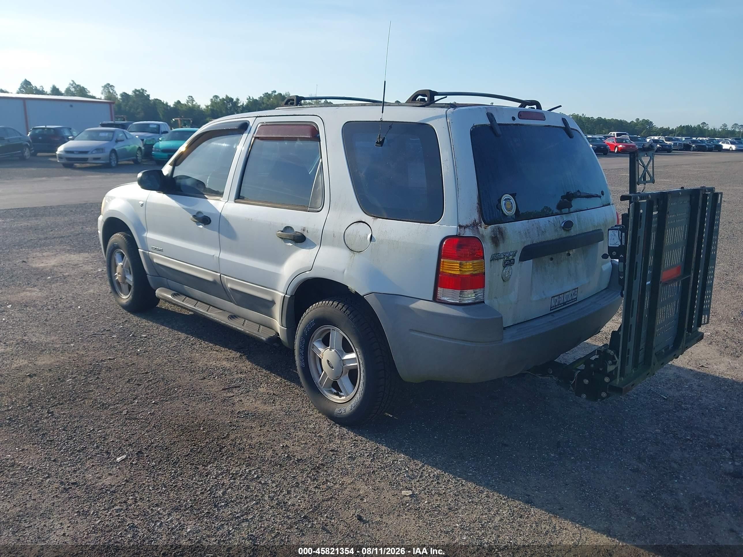 2001 Ford Escape Xls White vin: 1FMYU02141KA95158