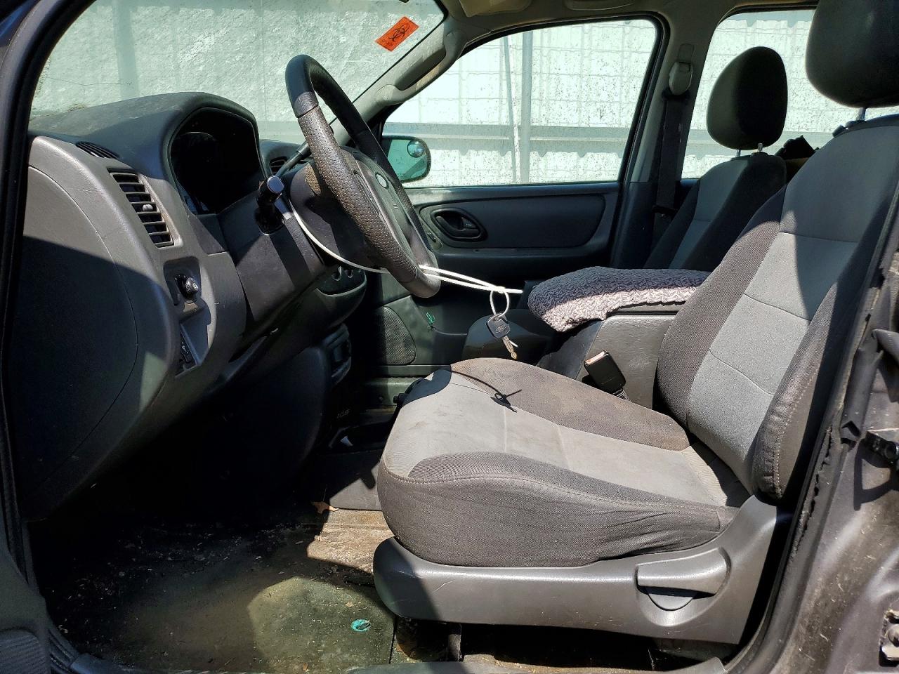 2003 Ford Escape Серый vin: 1FMYU02143KD77352