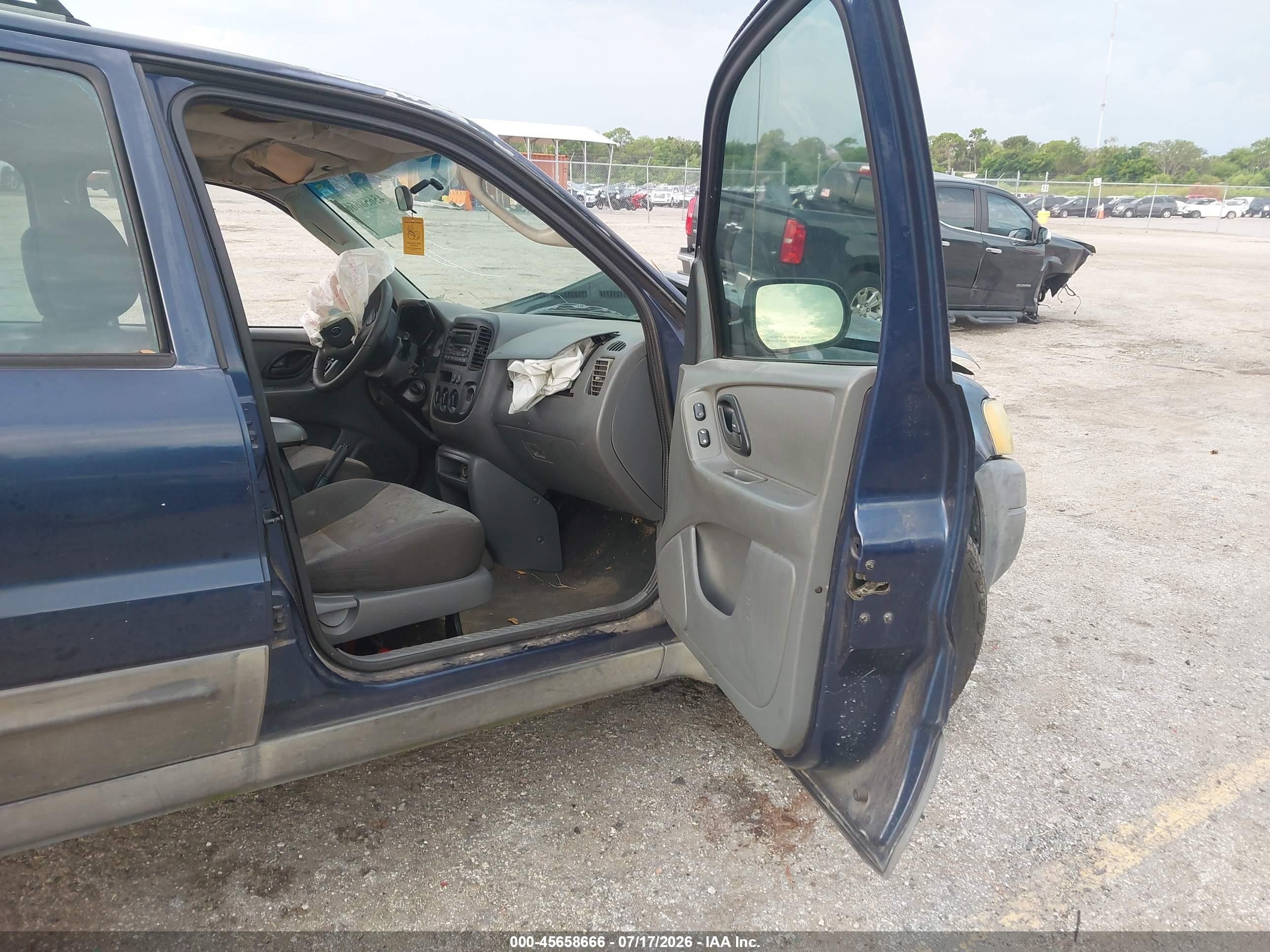 2003 Ford Escape Xls Dark Blue vin: 1FMYU02153KA91414