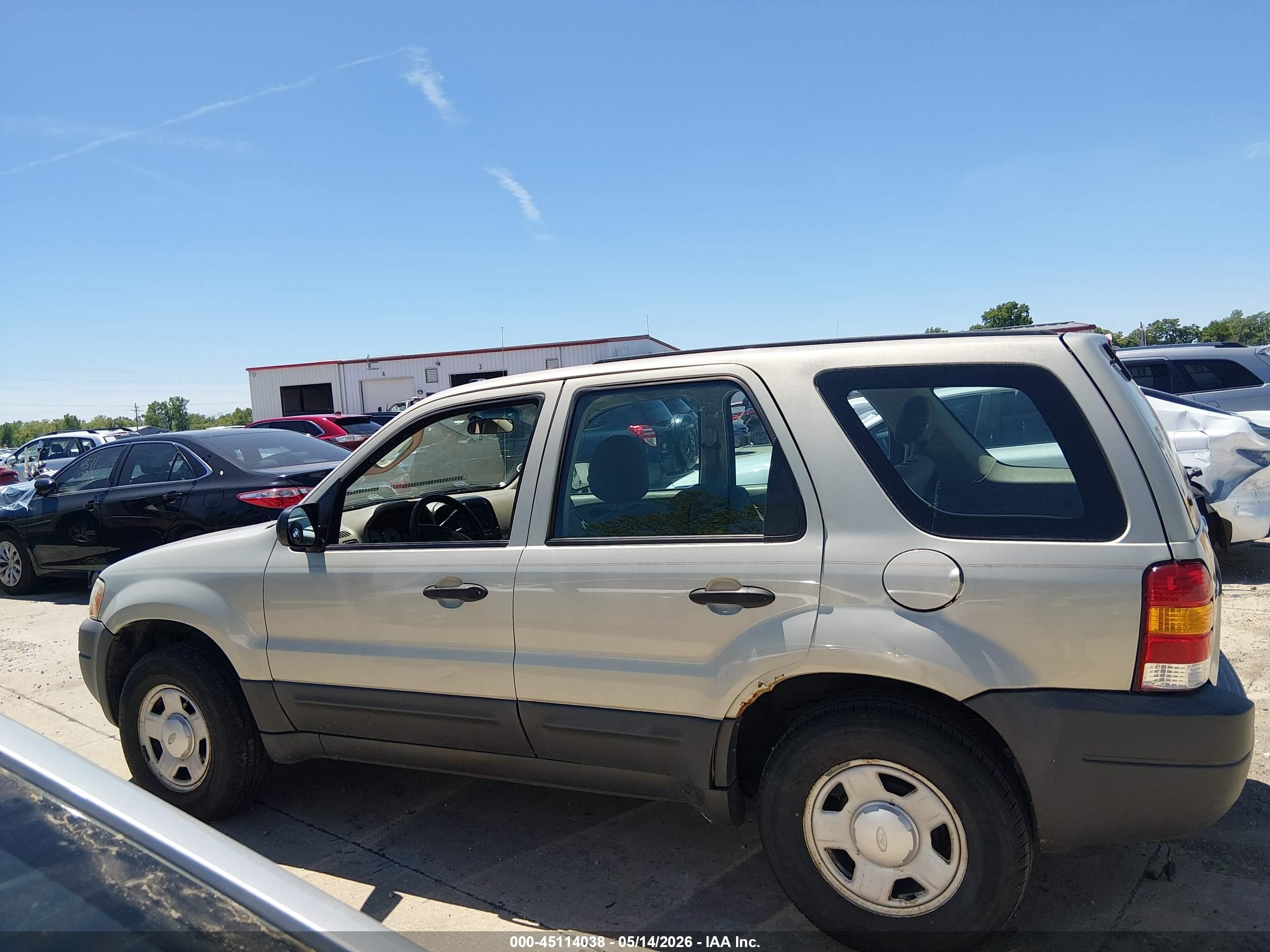 2004 Ford Escape Xls Gray vin: 1FMYU02154KB22615