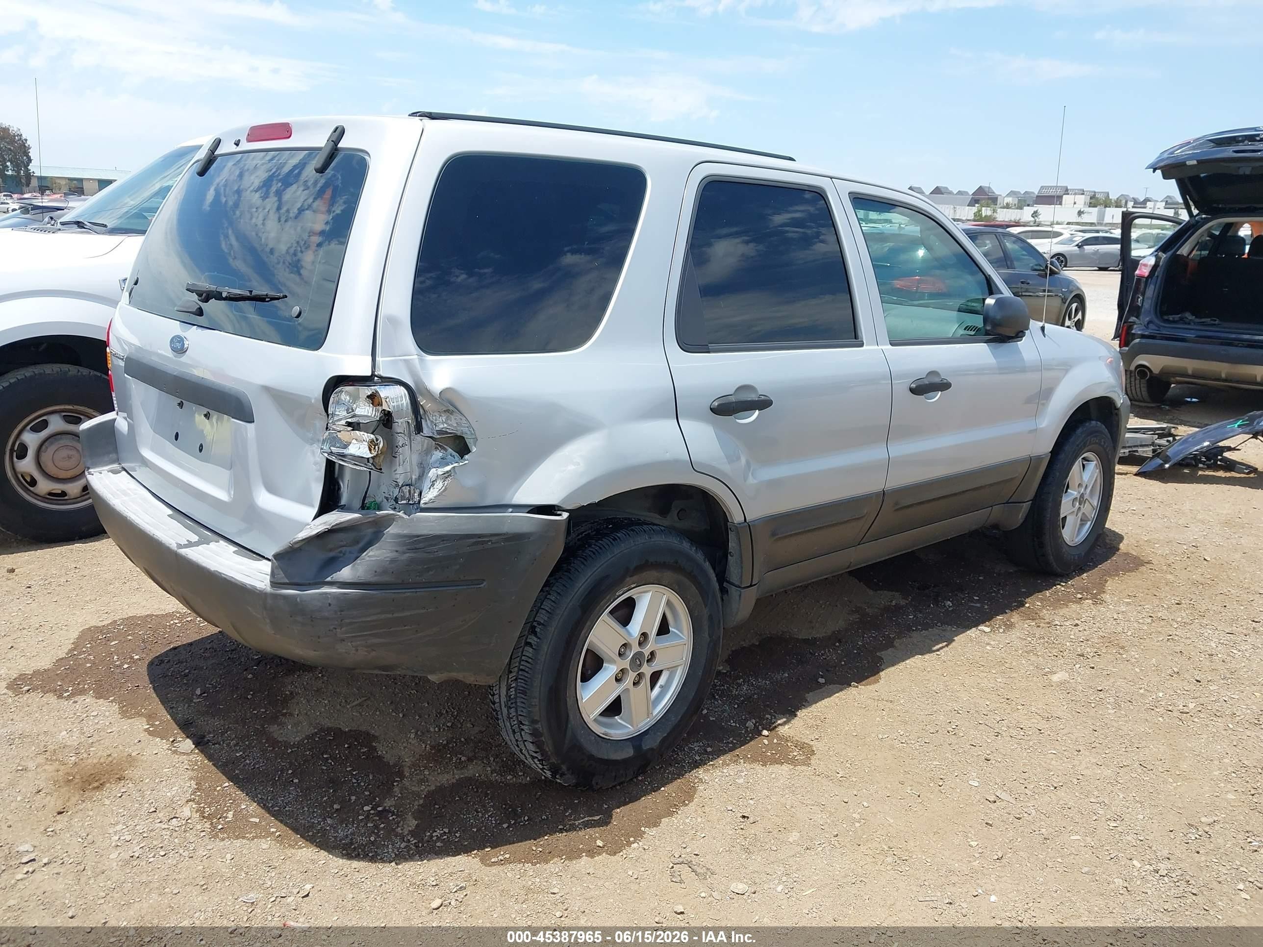 2003 Ford Escape Xls Silver vin: 1FMYU021X3KD19598