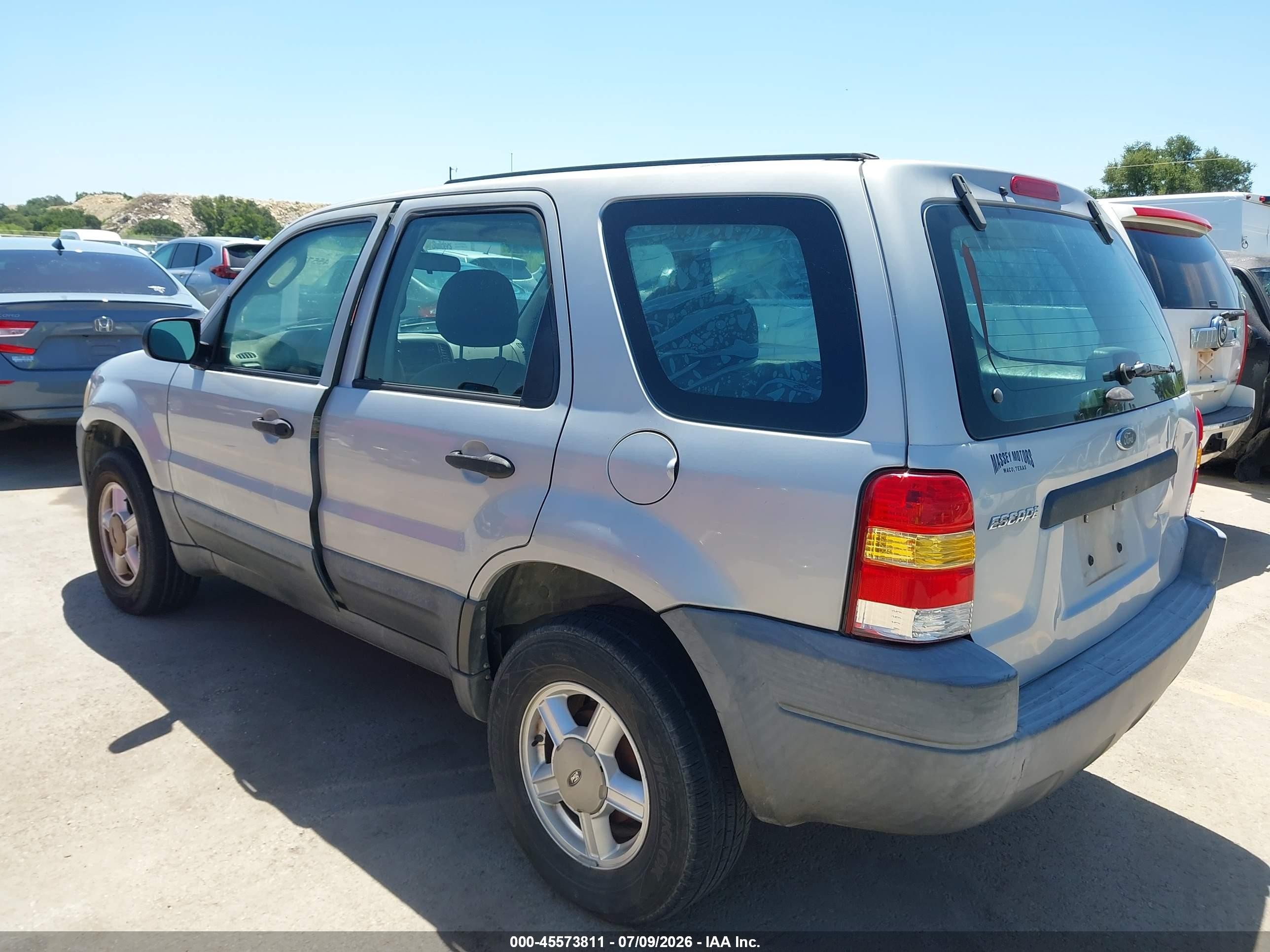2003 Ford Escape Xls Серебряный vin: 1FMYU021X3KD40239
