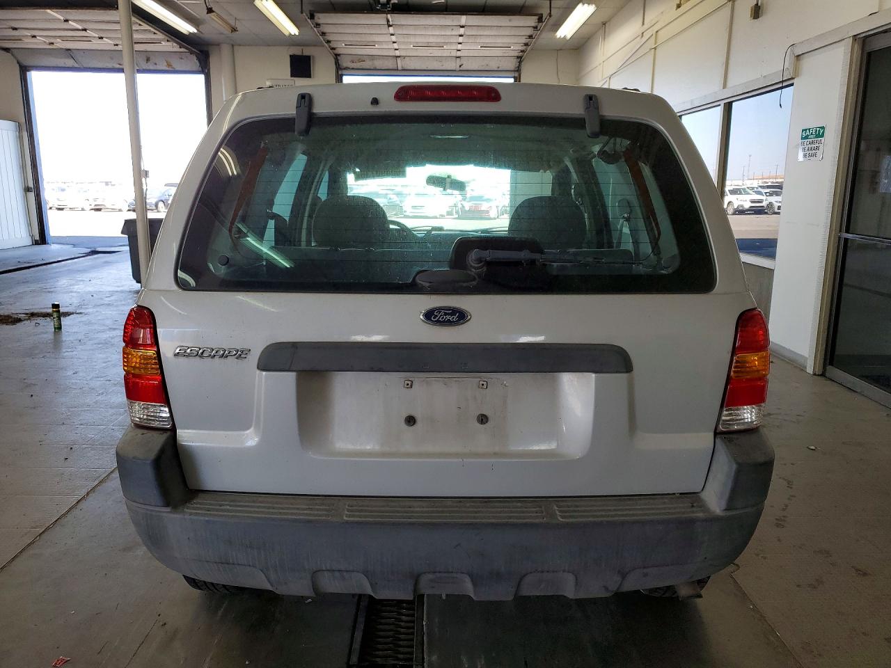 2004 Ford Escape Xls Silver vin: 1FMYU021X4KA15608