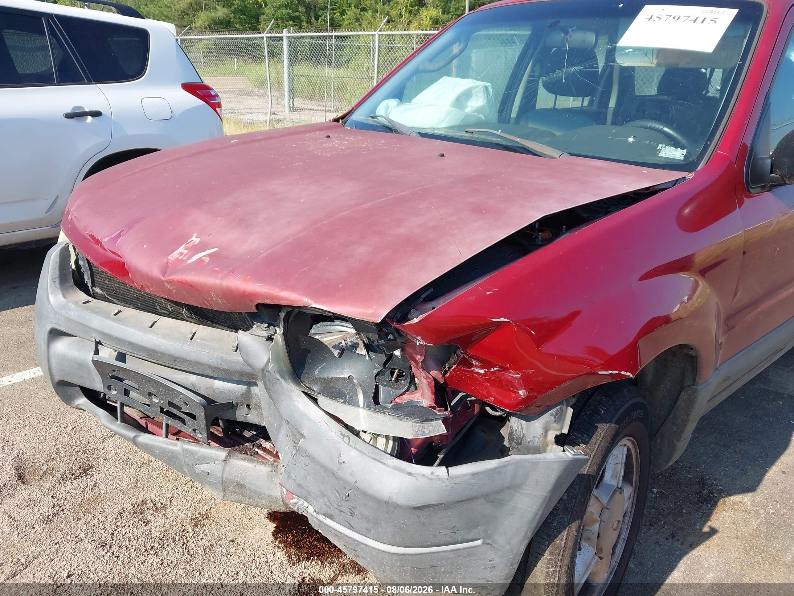 2004 Ford Escape Xls Burgundy vin: 1FMYU021X4KA97064