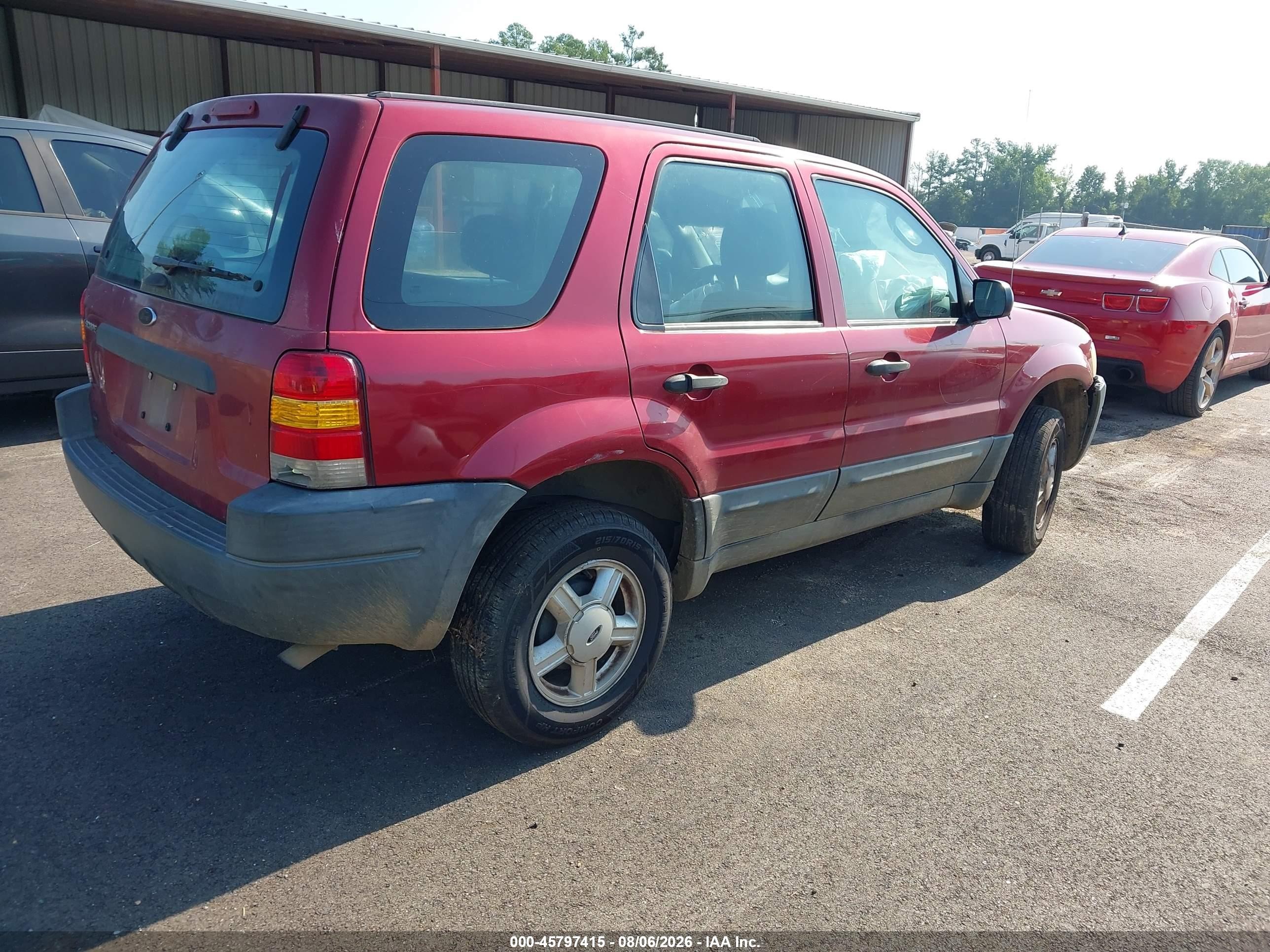 2004 Ford Escape Xls Burgundy vin: 1FMYU021X4KA97064