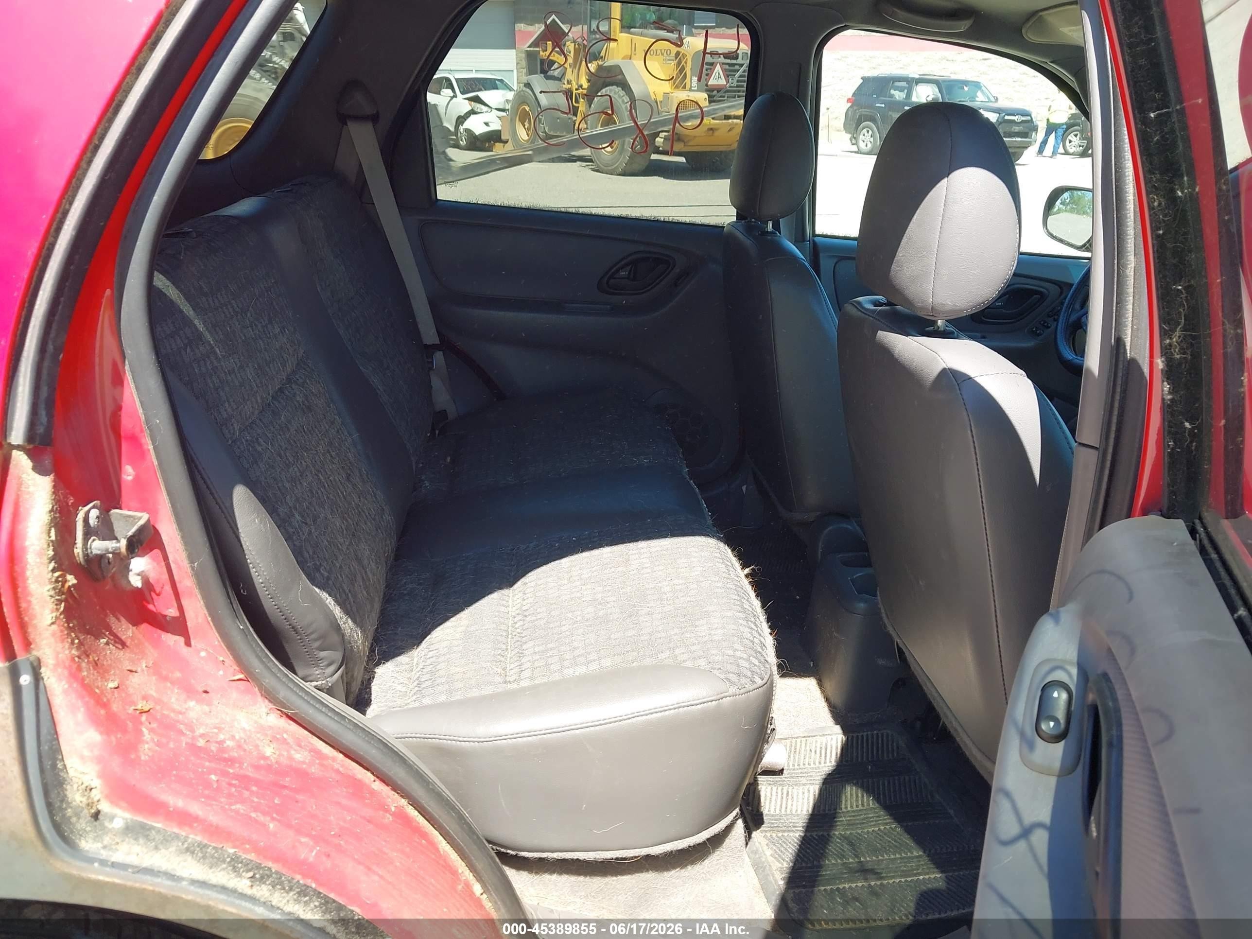 2002 Ford Escape Xls Red vin: 1FMYU02B32KB30282