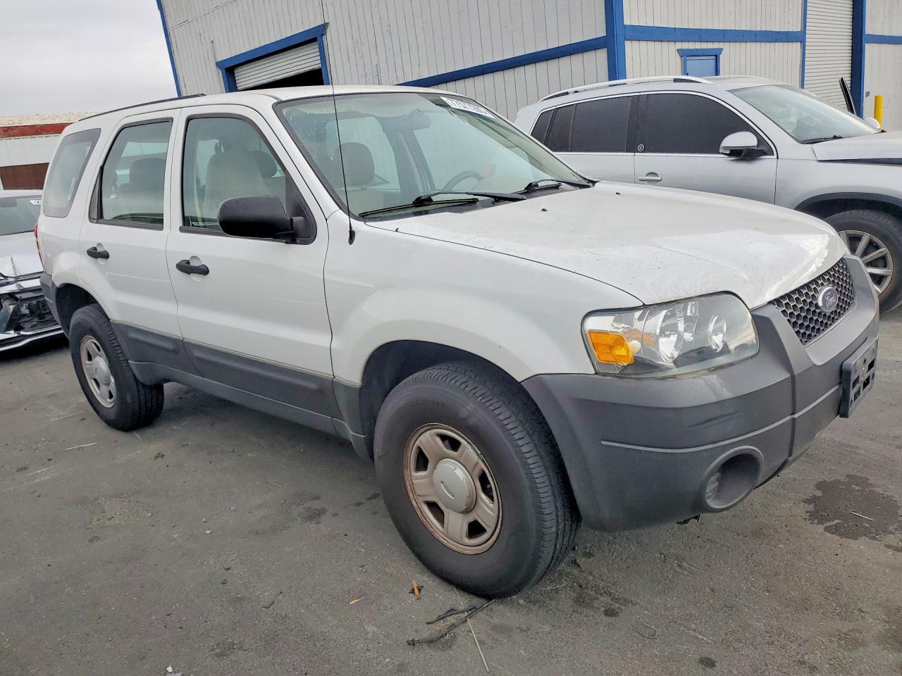 2006 Ford Escape Xls White vin: 1FMYU02Z06KA51574