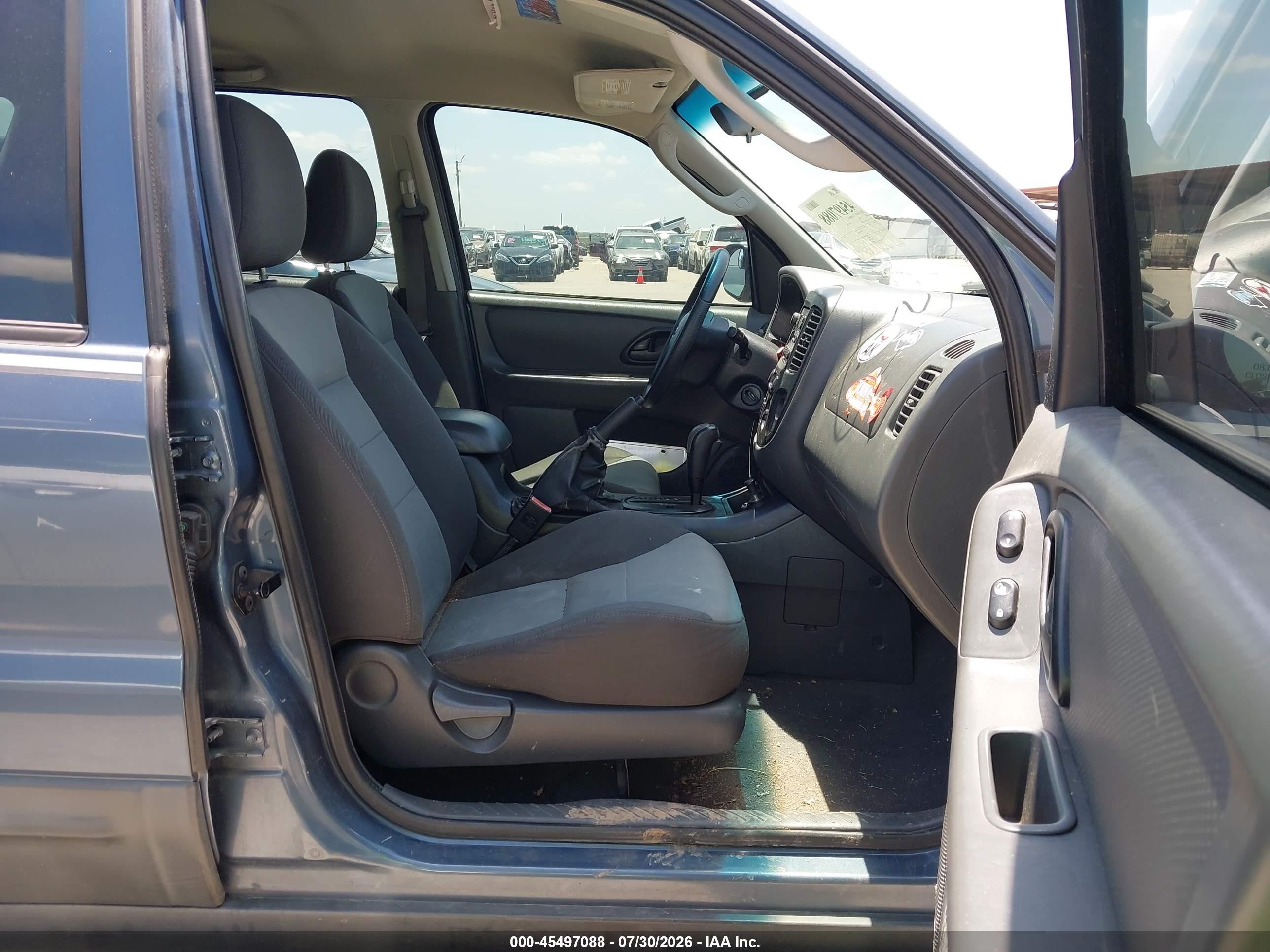 2005 Ford Escape Xls Teal vin: 1FMYU02Z15KA69662