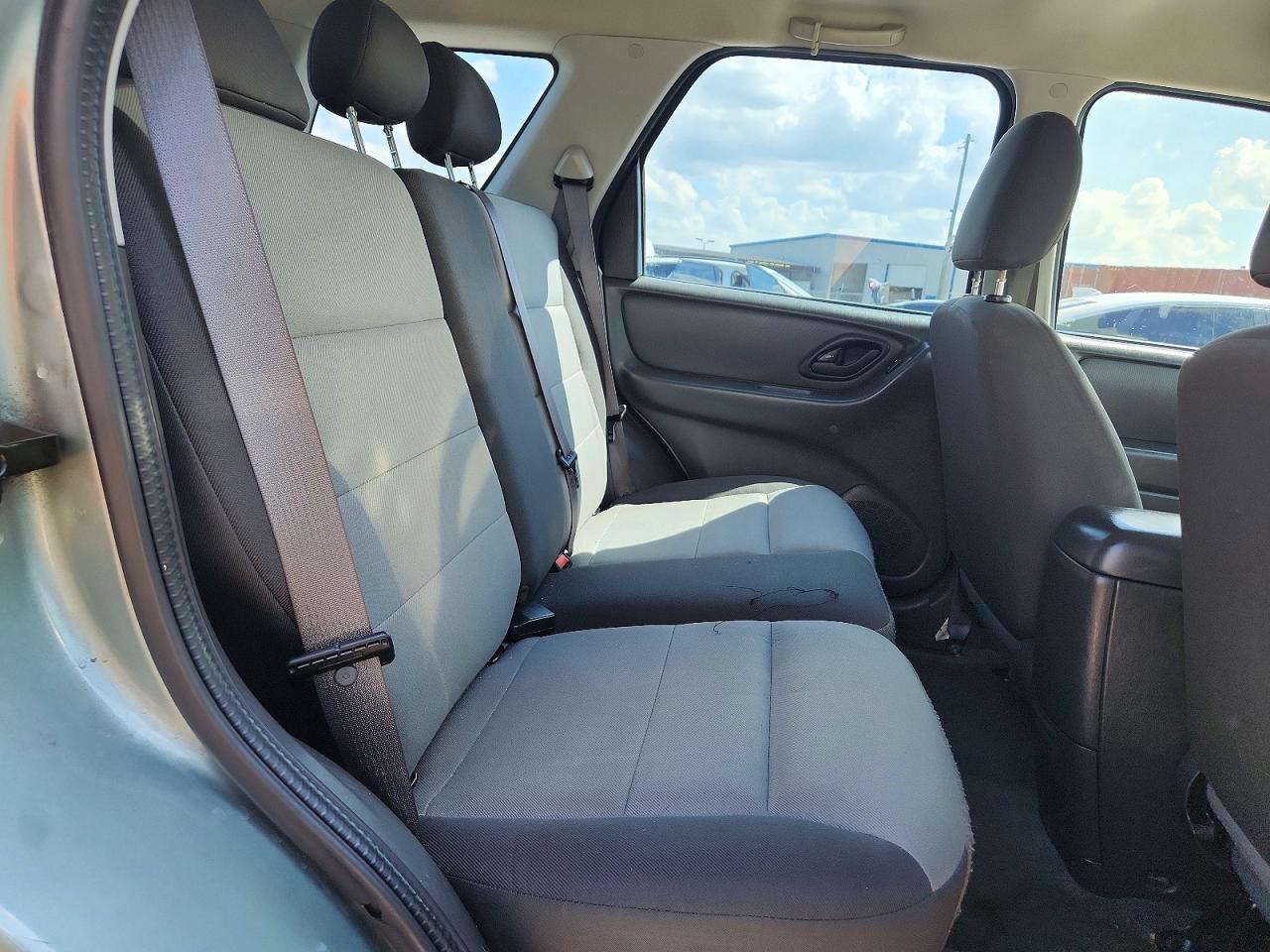 2007 Ford Escape Xls Turquoise vin: 1FMYU02Z17KB37414