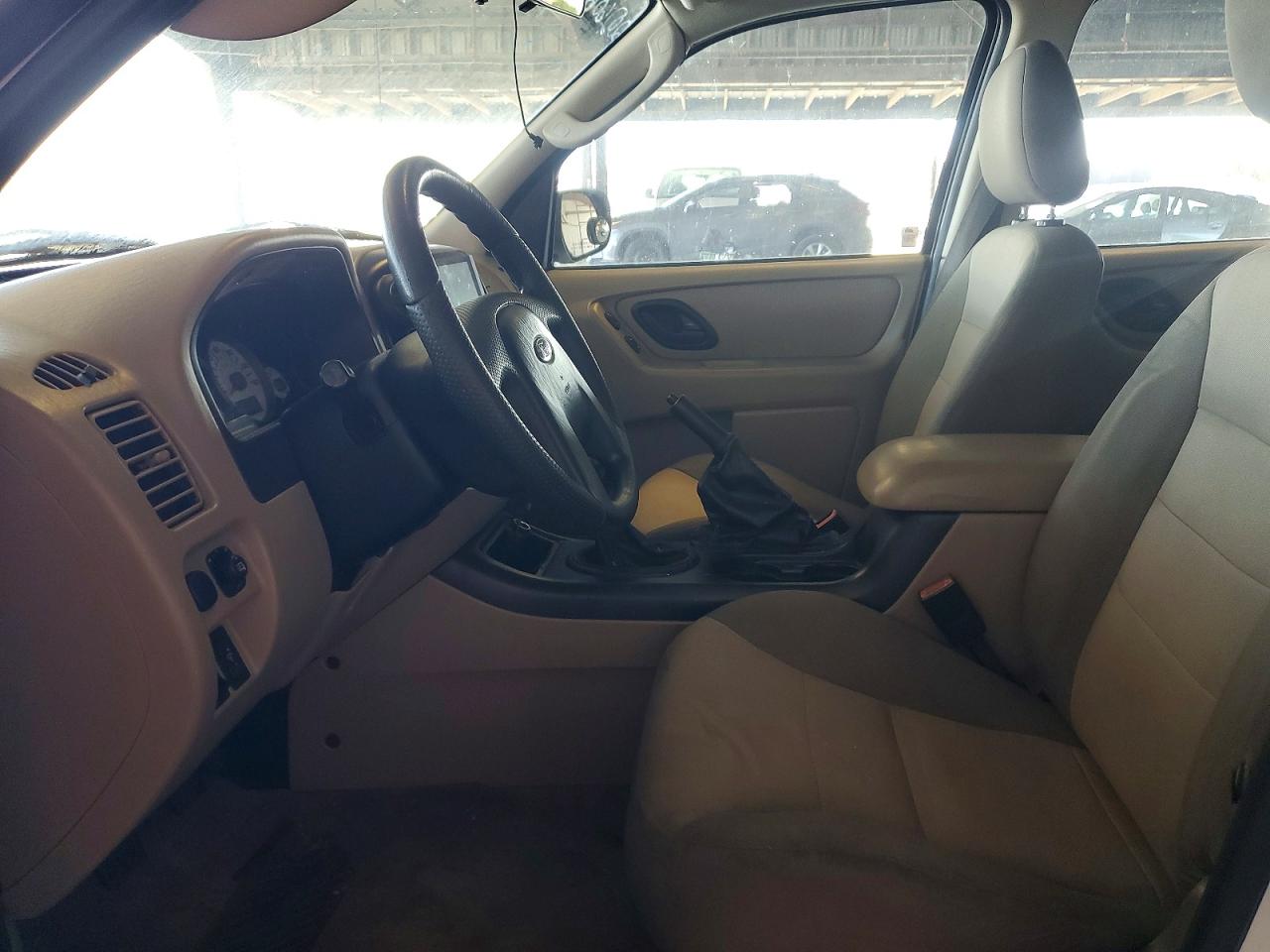 2006 Ford Escape Xls White vin: 1FMYU02Z26KA87007