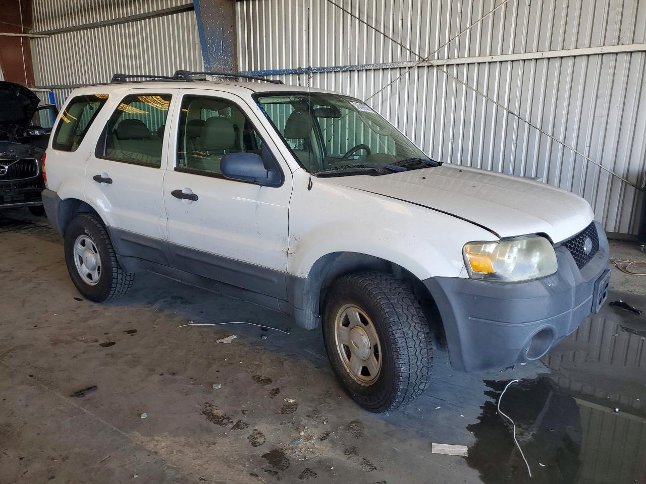2006 Ford Escape Xls White vin: 1FMYU02Z26KA87007