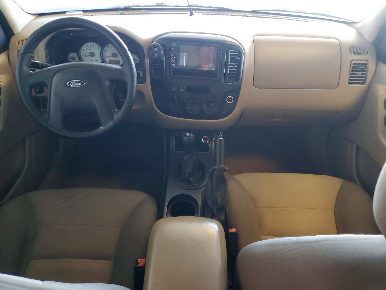 2006 Ford Escape Xls White vin: 1FMYU02Z26KA87007