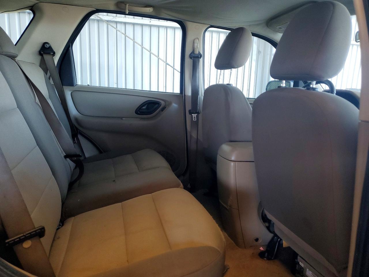 2006 Ford Escape Xls White vin: 1FMYU02Z26KA87007