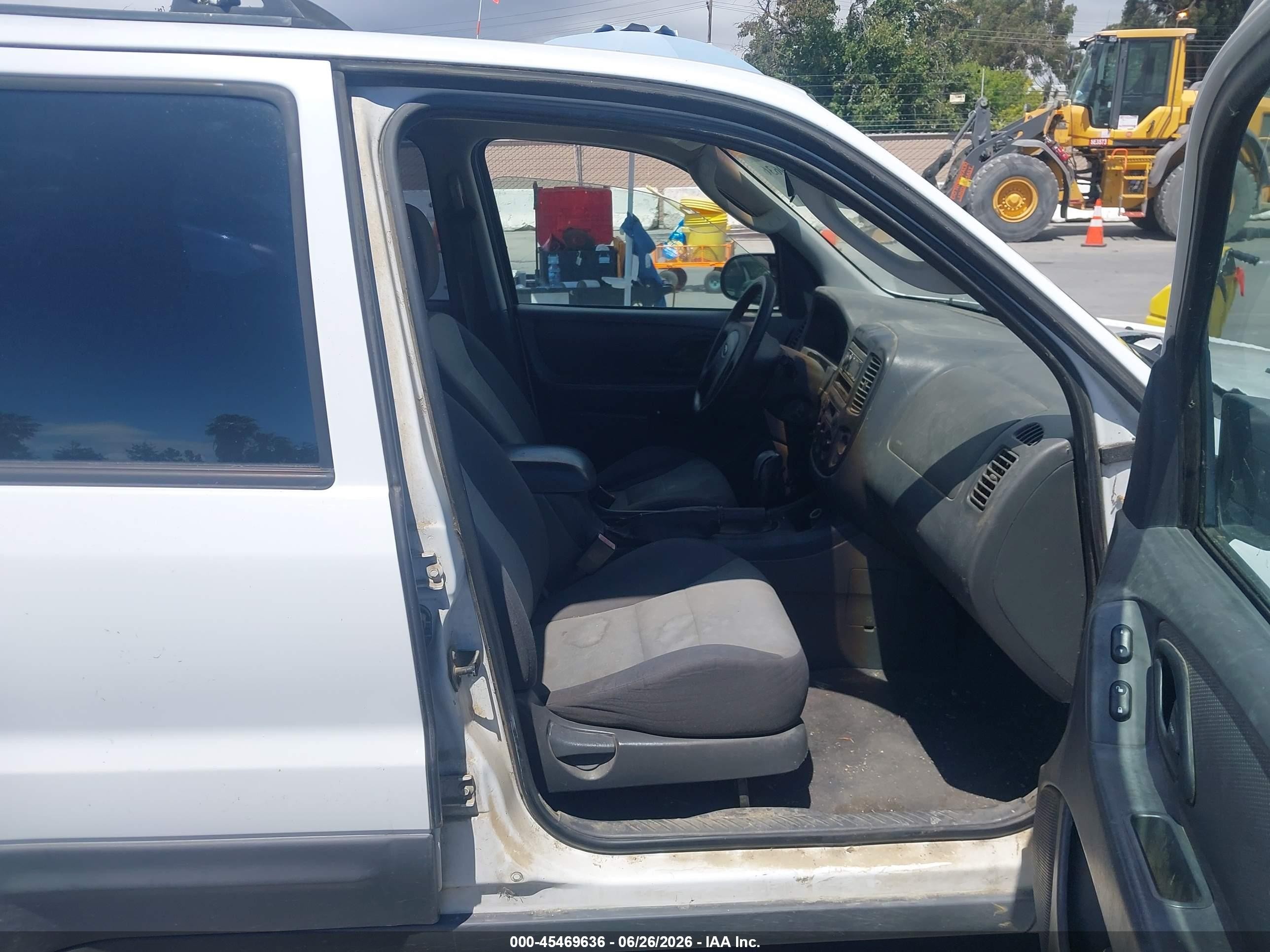 2006 Ford Escape Xls/xls Manual White vin: 1FMYU02Z26KB56424