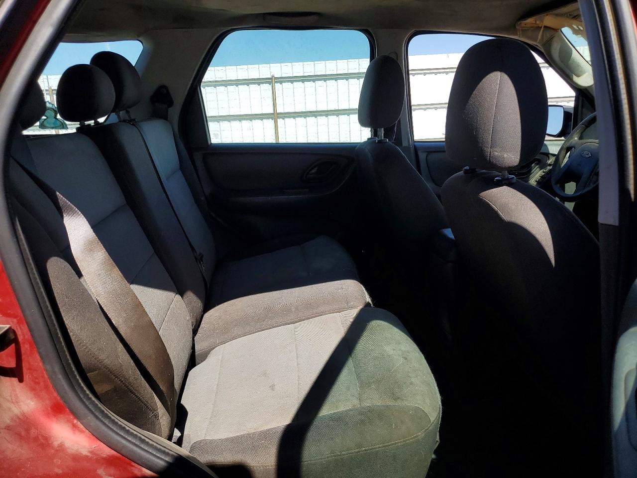 2005 Ford Escape Xls Красный vin: 1FMYU02Z35KA29423