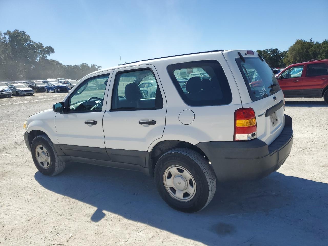 2005 Ford Escape Xls White vin: 1FMYU02Z55KB19172