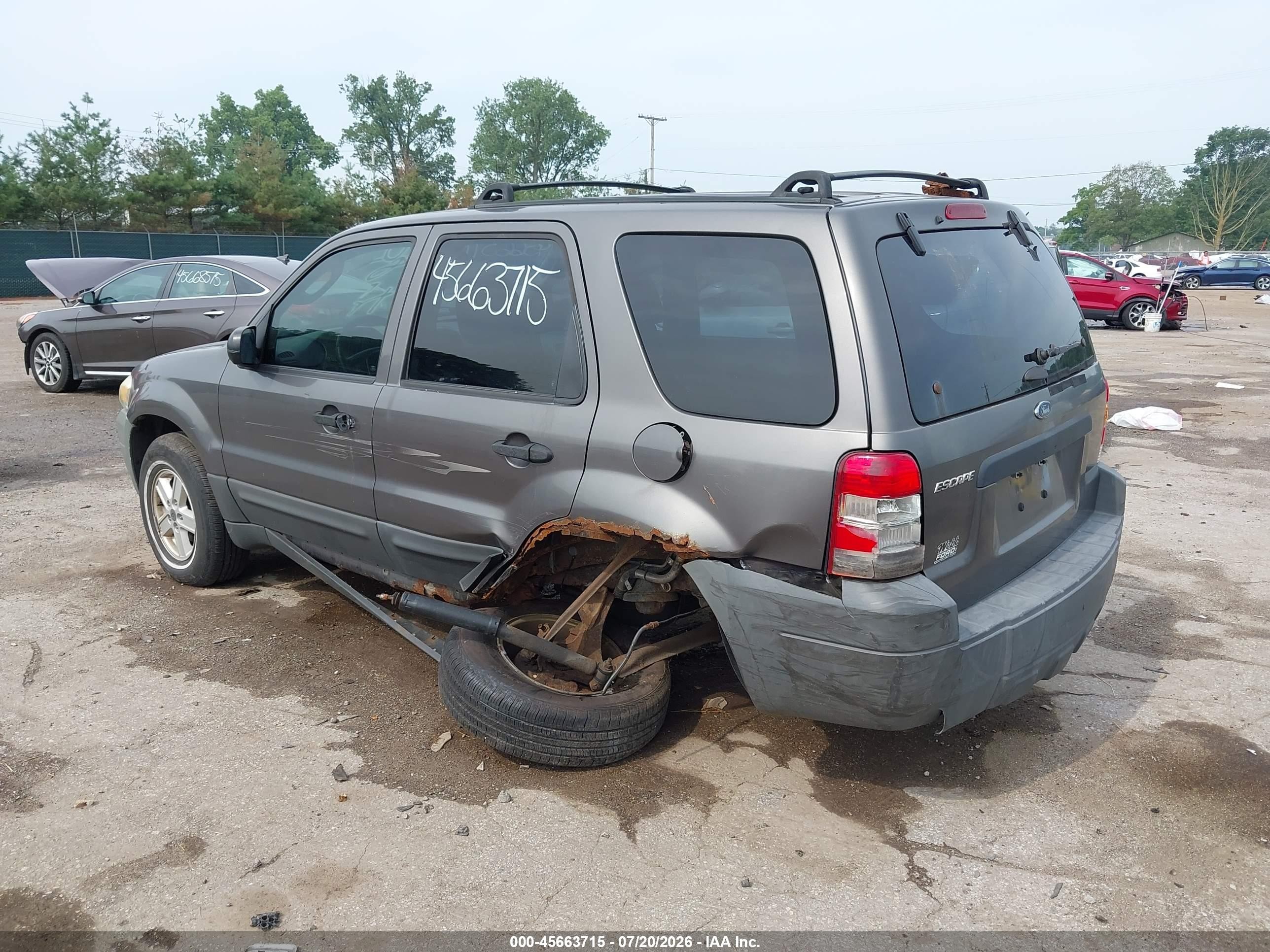 2005 Ford Escape Xls Gray vin: 1FMYU02Z65KA47897