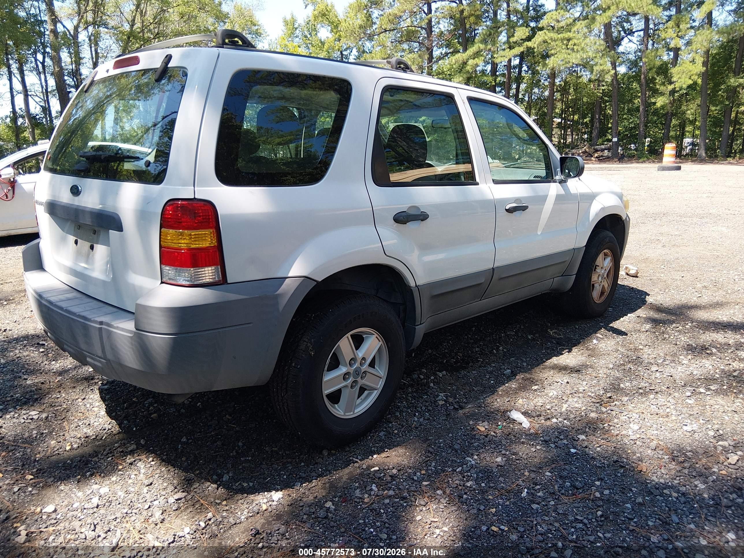 2007 Ford Escape Xls/xls Manual White vin: 1FMYU02Z67KB28675