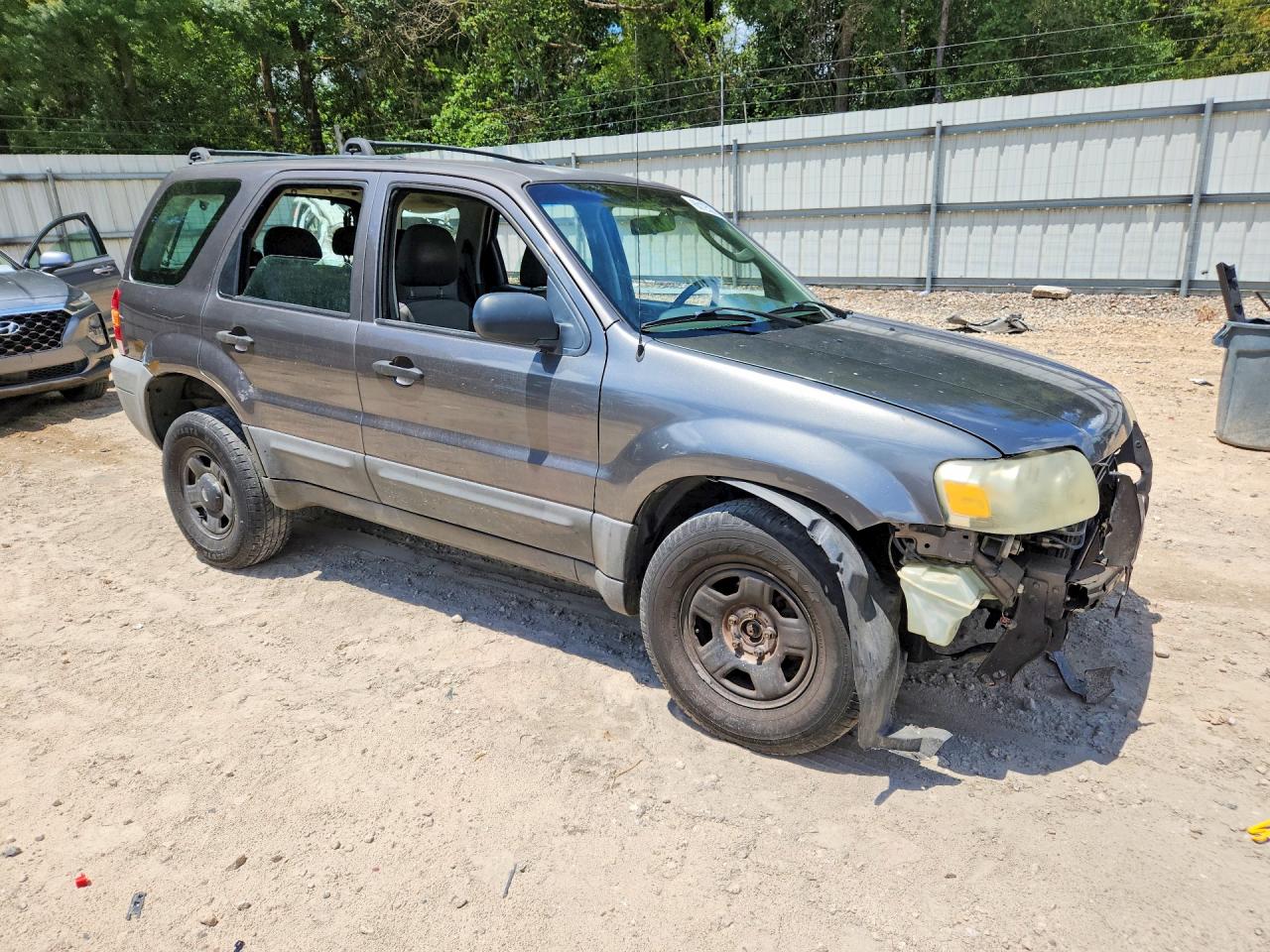 2005 Ford Escape Xls Gray vin: 1FMYU02Z85KB49315