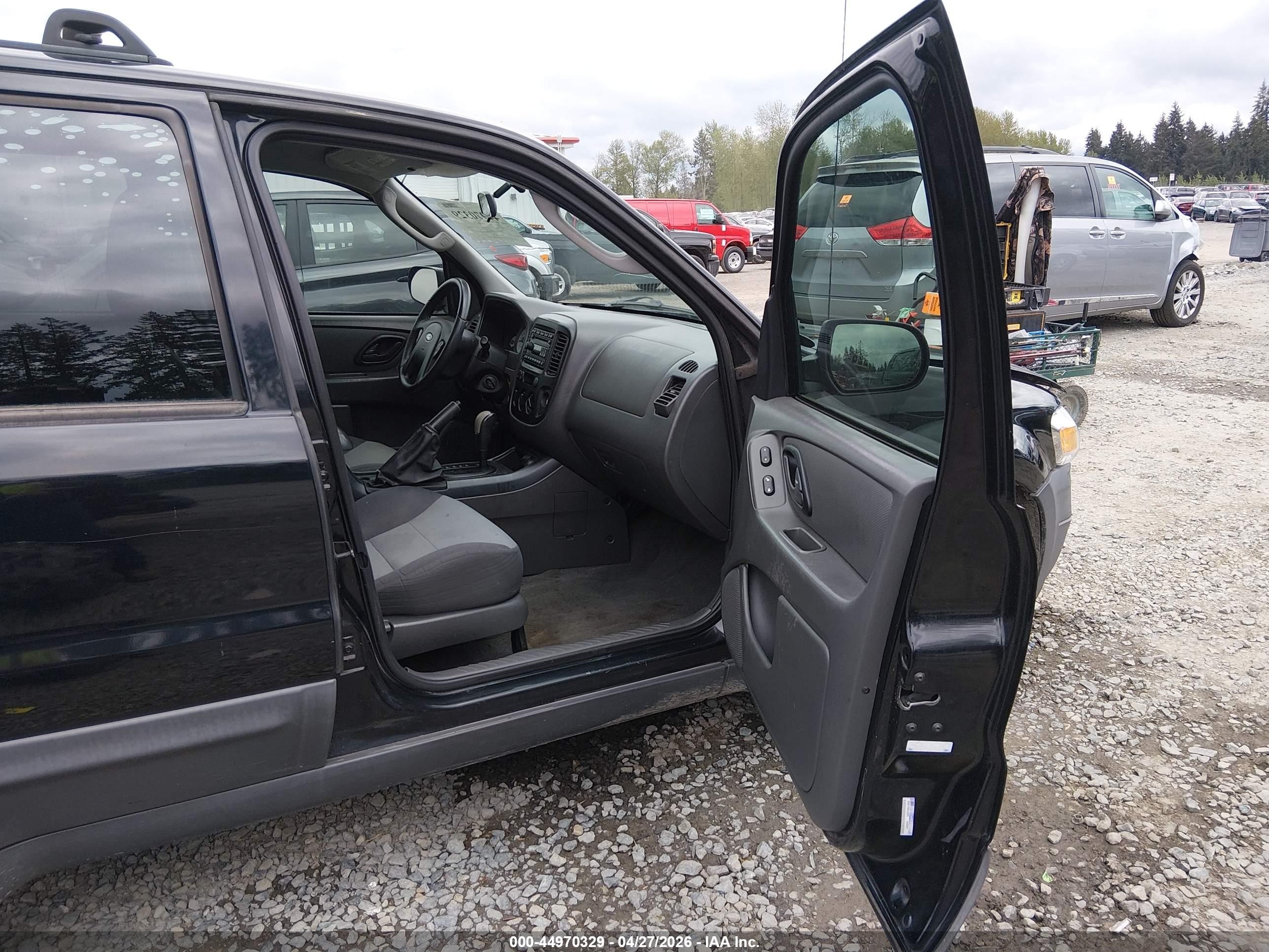 2007 Ford Escape Xls/xls Manual Black vin: 1FMYU02Z87KB34820