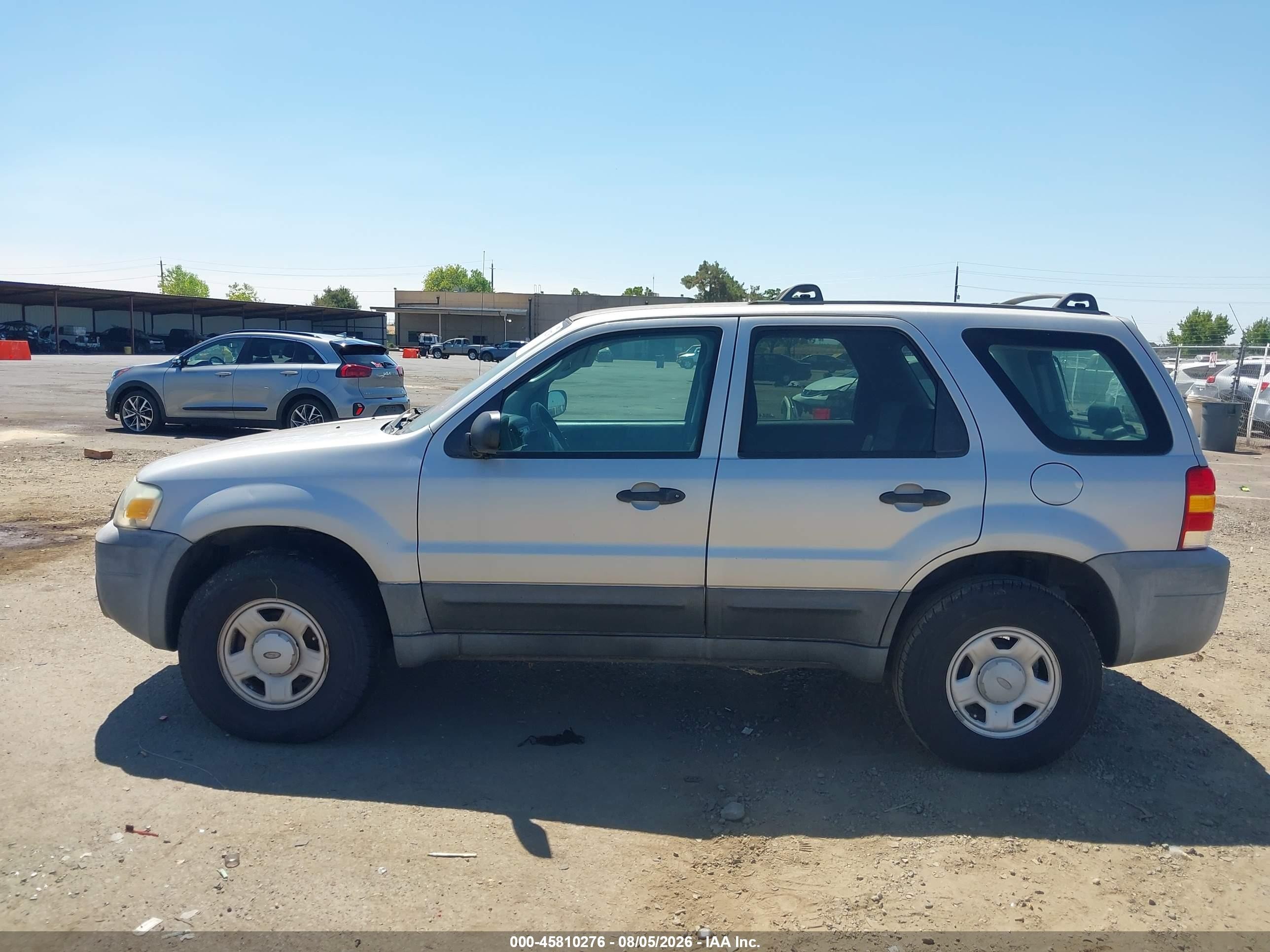 2005 Ford Escape Xls Silver vin: 1FMYU02ZX5KA84225