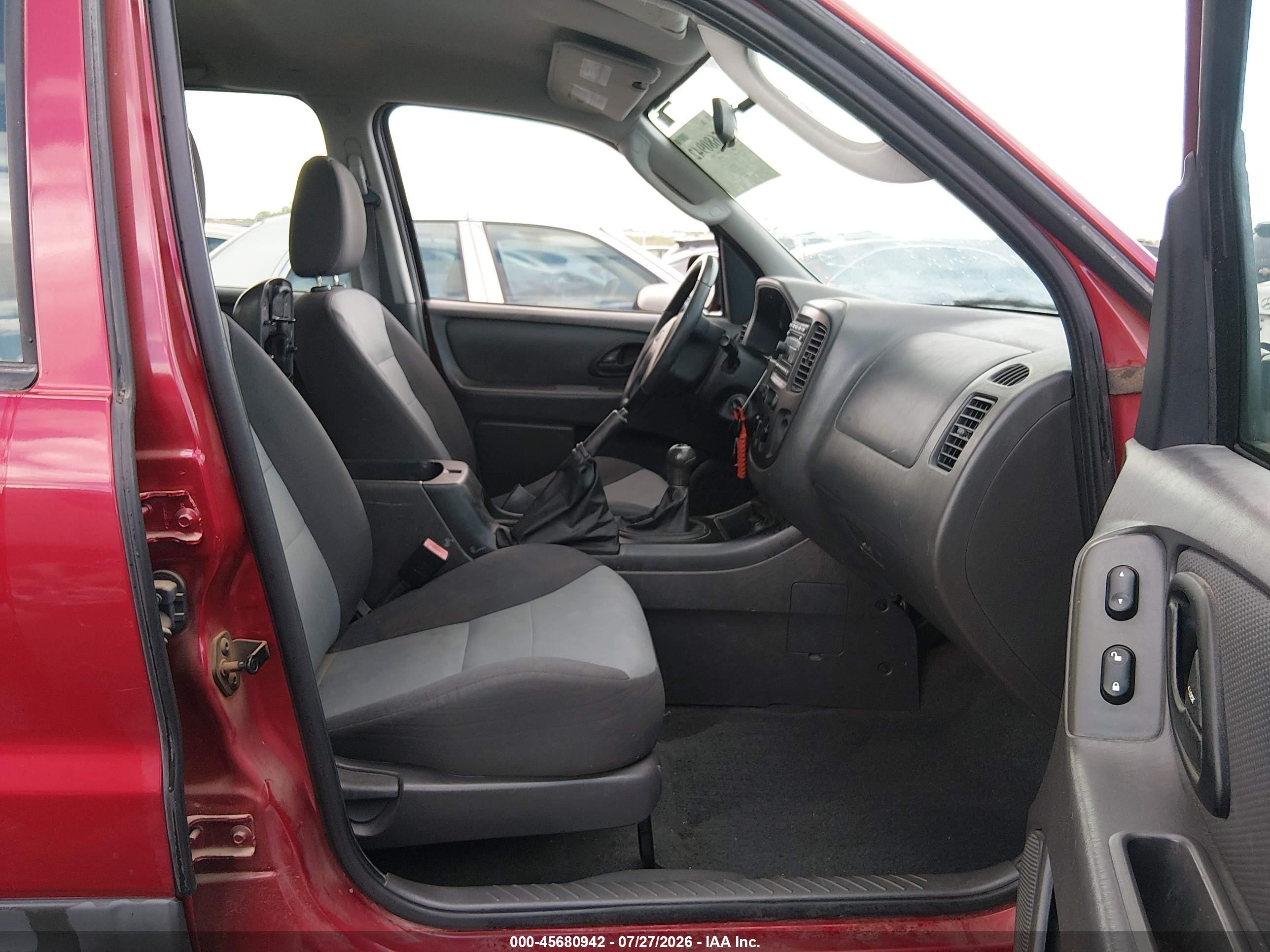 2005 Ford Escape Xls Red vin: 1FMYU02ZX5KE49020