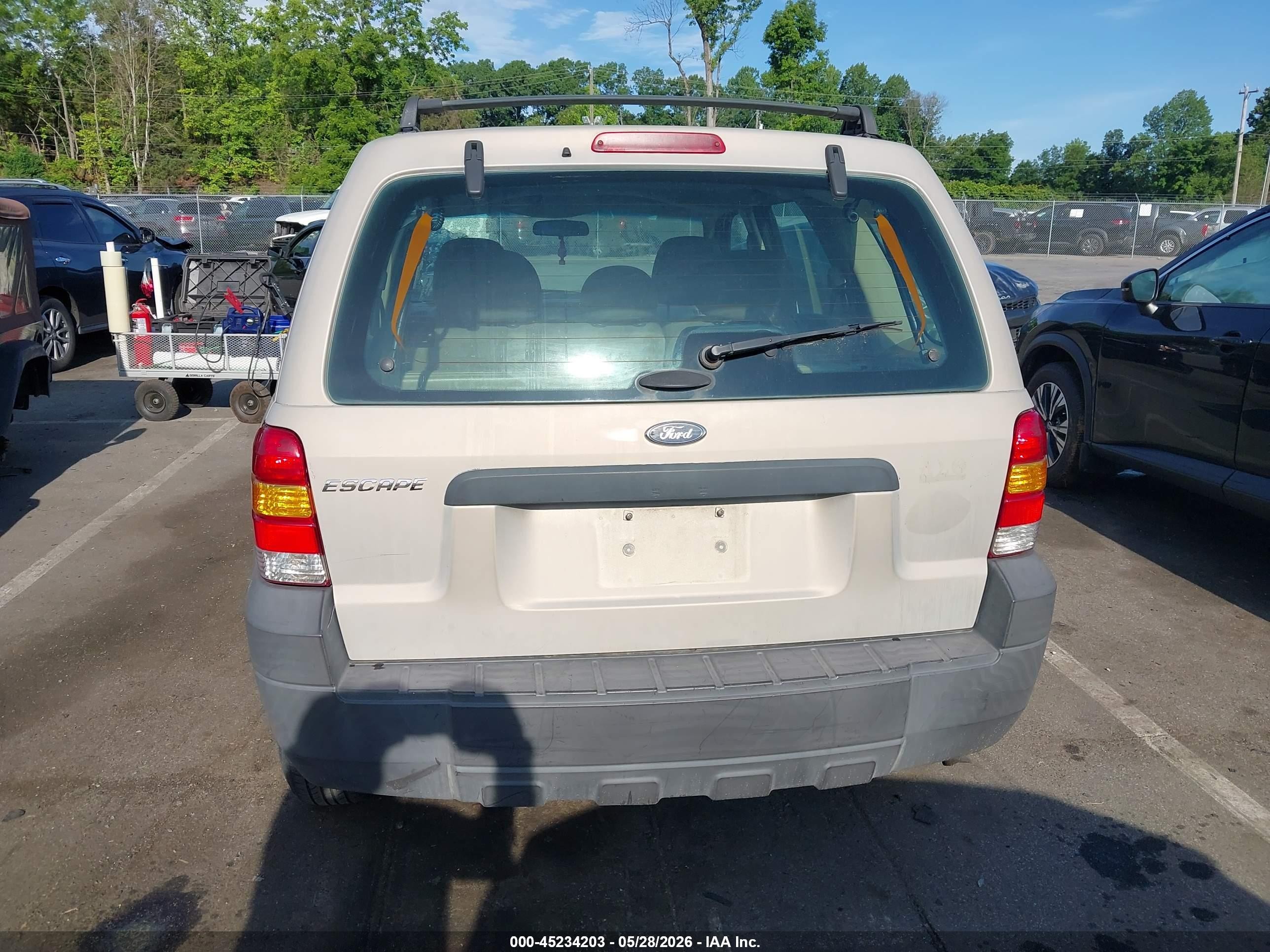 2007 Ford Escape Xls/xls Manual Cream vin: 1FMYU02ZX7KA30216