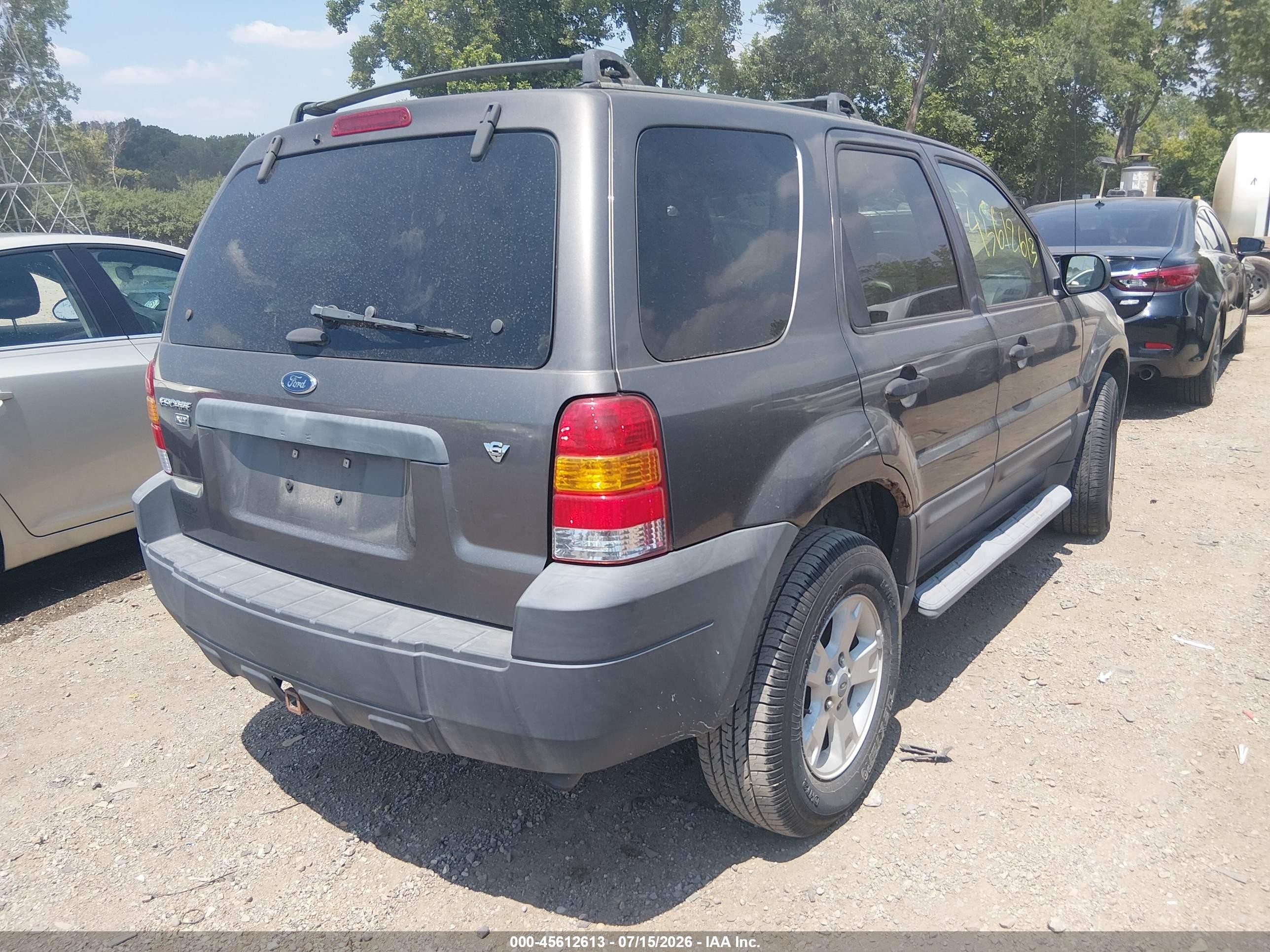2005 Ford Escape Xlt Серый vin: 1FMYU03105KE40948