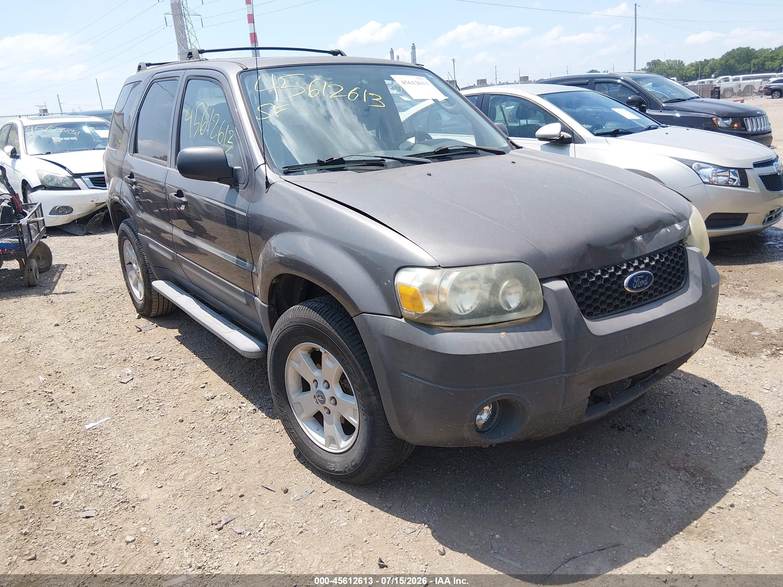 2005 Ford Escape Xlt Серый vin: 1FMYU03105KE40948