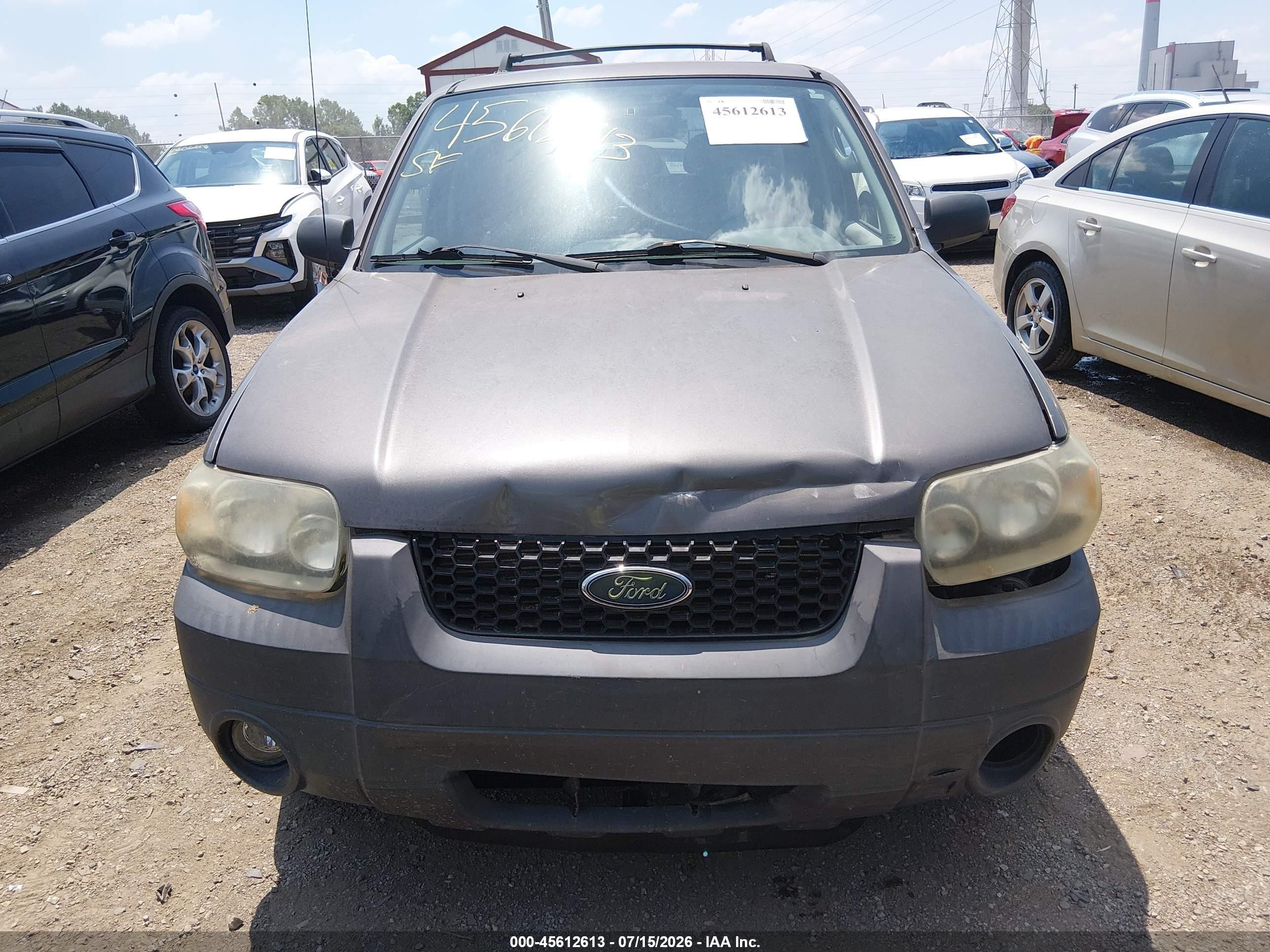2005 Ford Escape Xlt Серый vin: 1FMYU03105KE40948