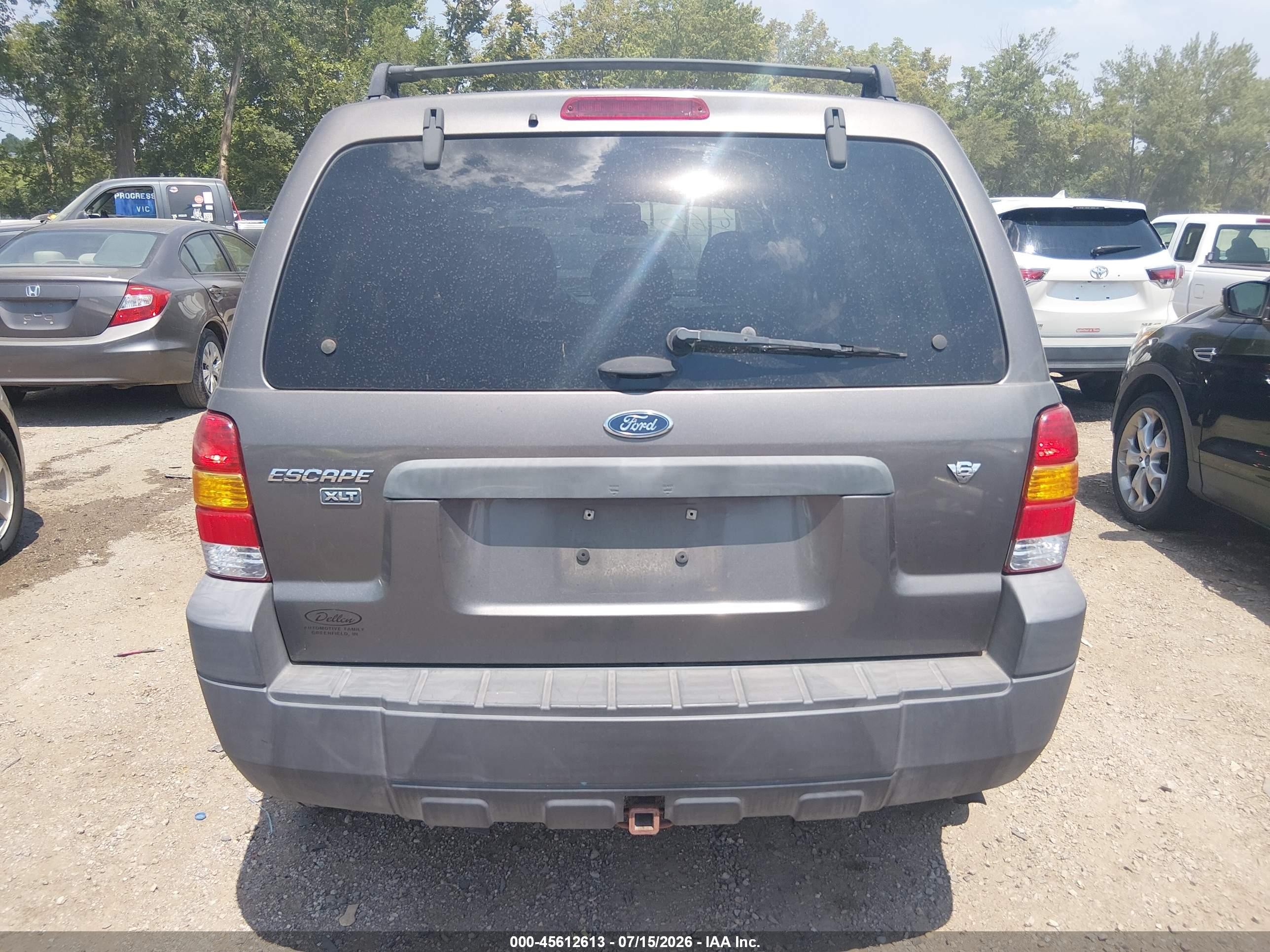 2005 Ford Escape Xlt Серый vin: 1FMYU03105KE40948