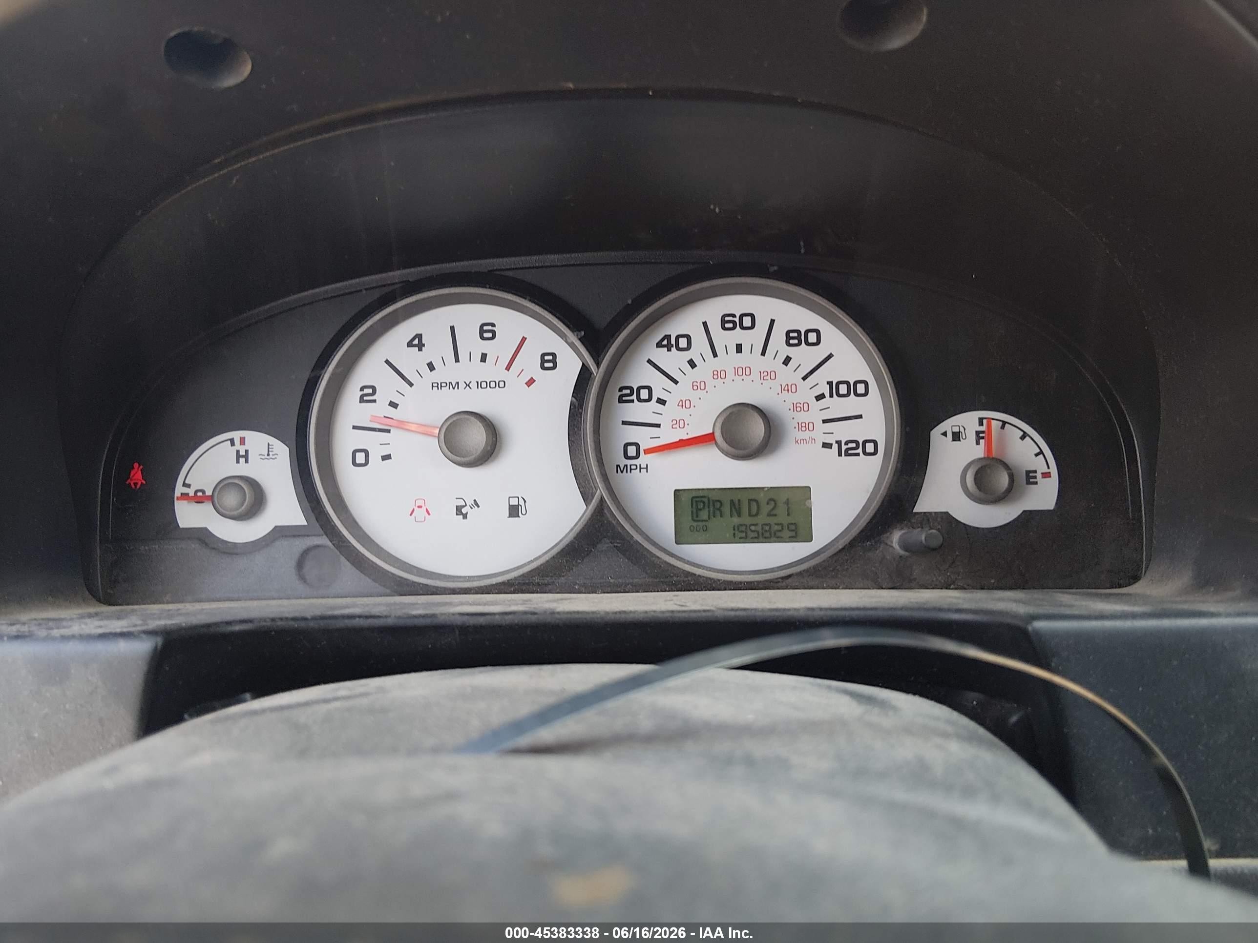 2007 Ford Escape Xlt/xlt Sport White vin: 1FMYU03107KA68899