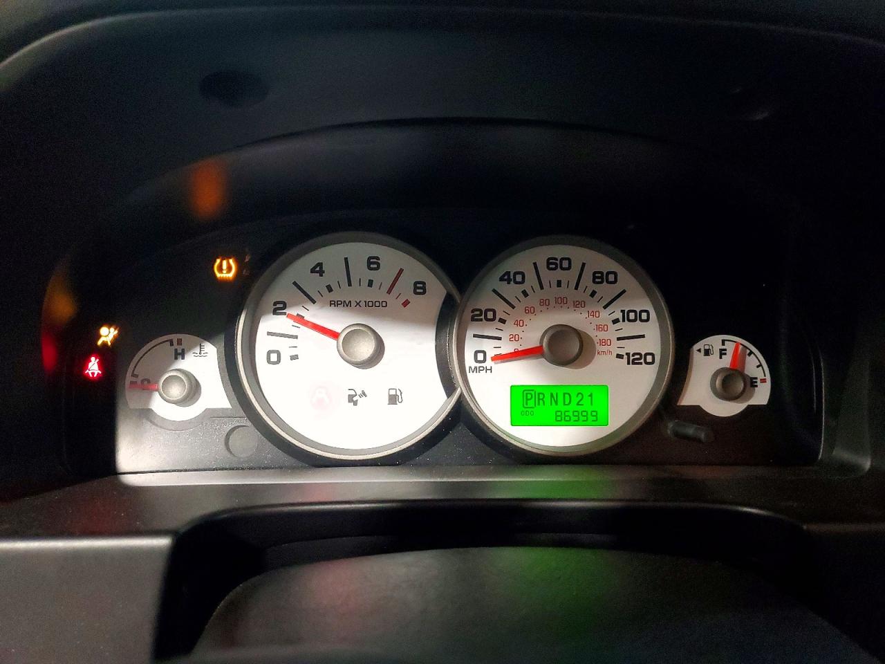 2007 Ford Escape Xlt Silver vin: 1FMYU03107KB35212
