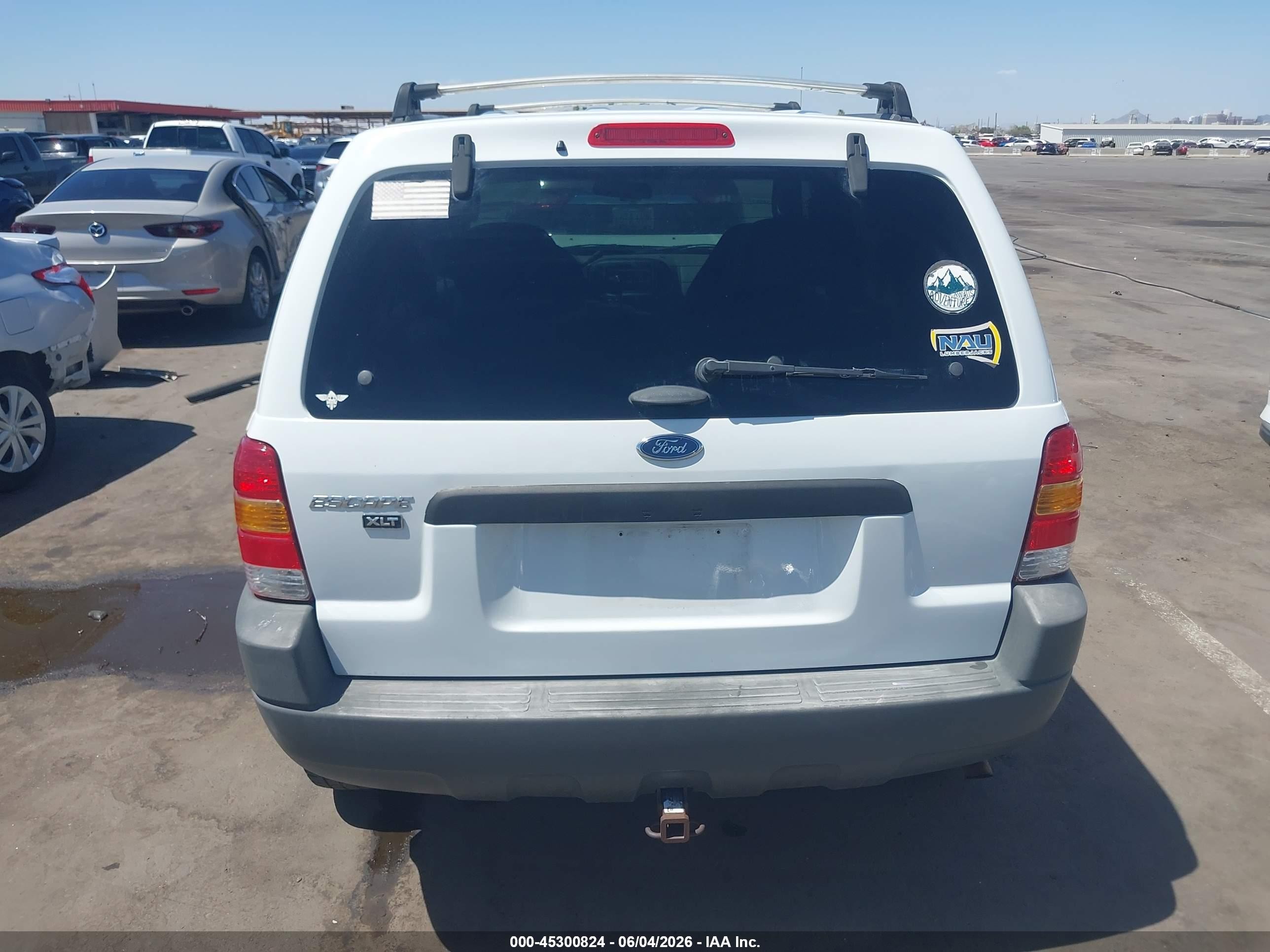 2001 Ford Escape Xlt White vin: 1FMYU03111KC23340