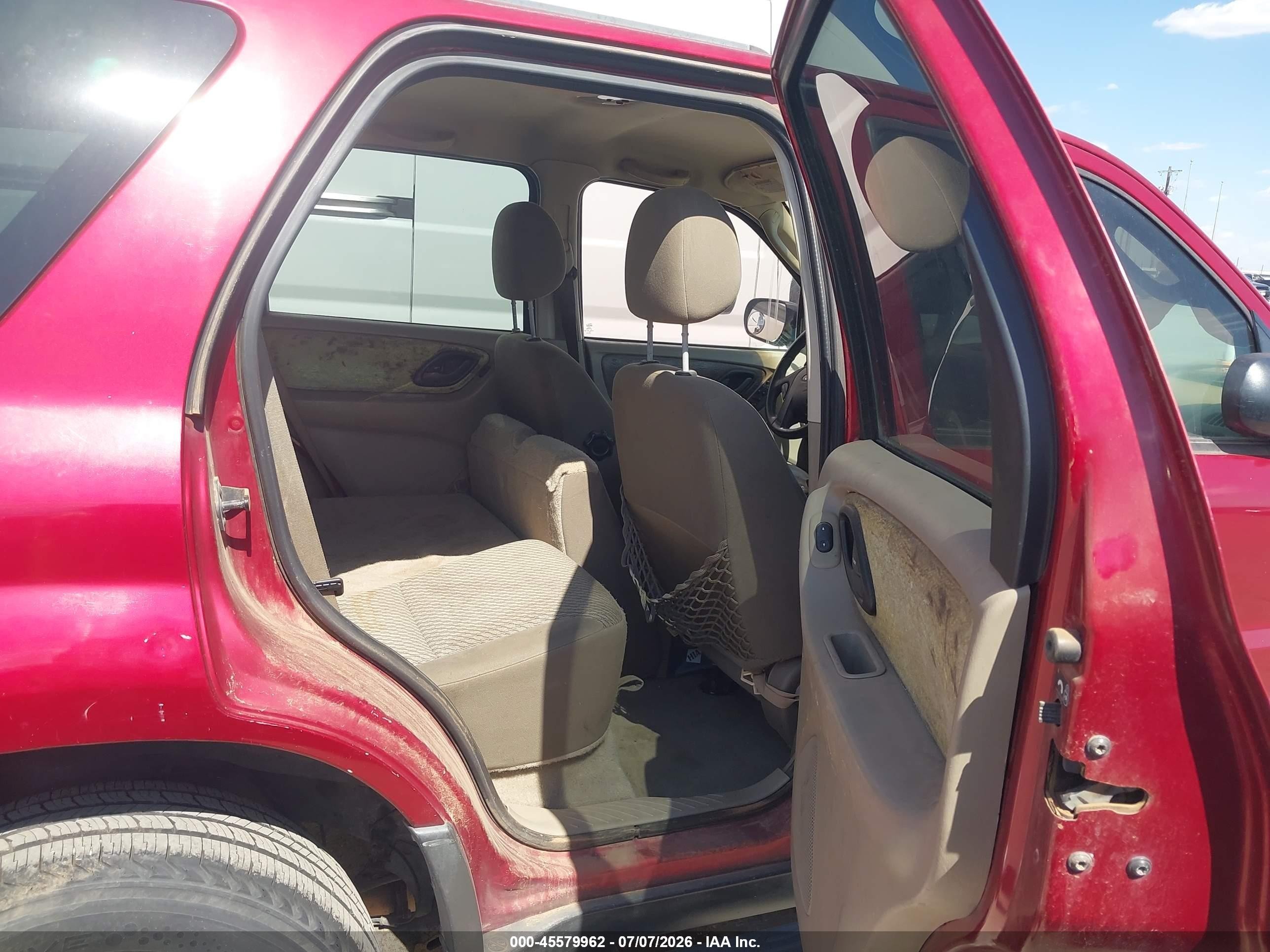 2003 Ford Escape Xlt Maroon vin: 1FMYU03113KB23306