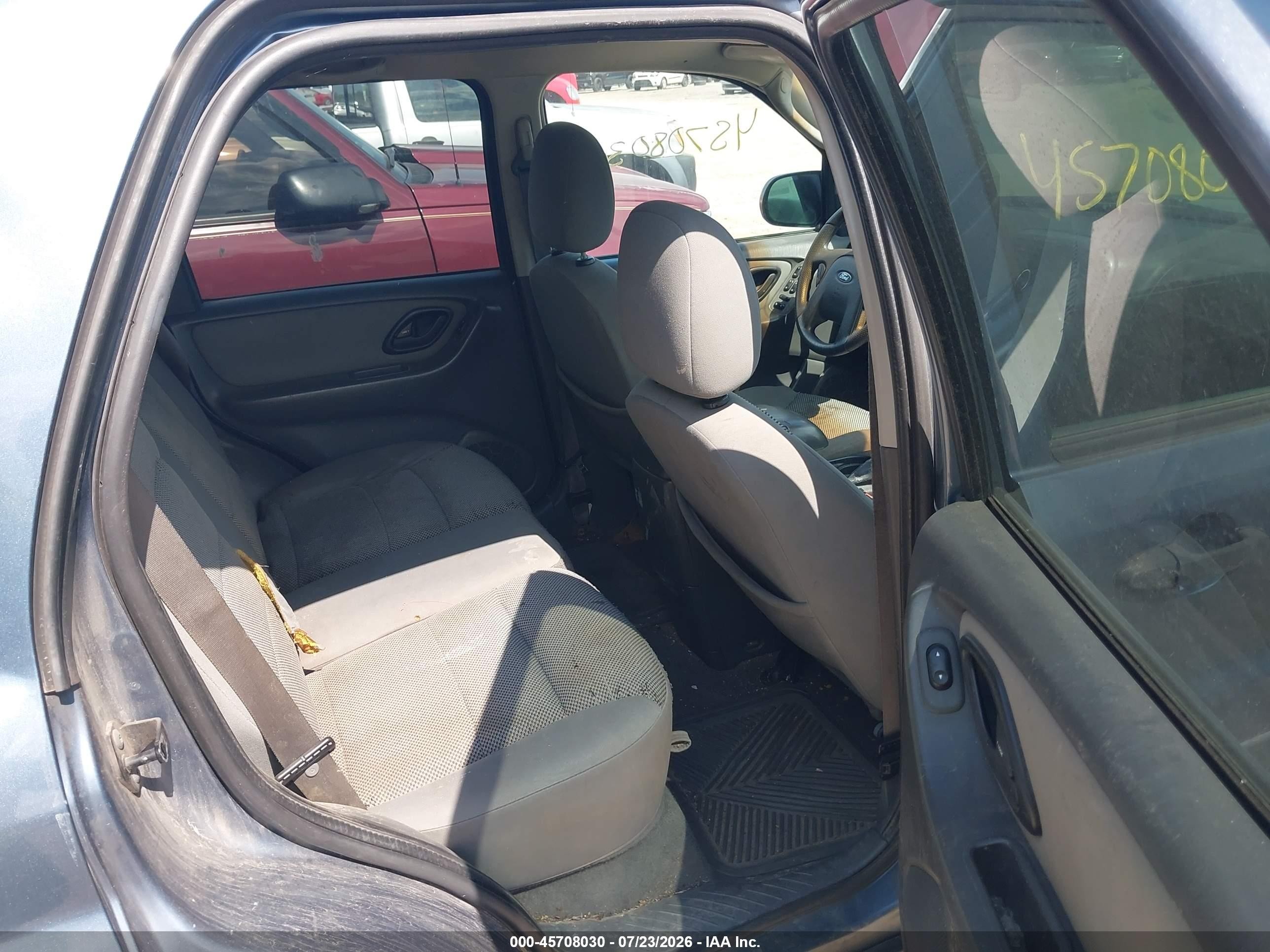 2005 Ford Escape Xlt Blue vin: 1FMYU03115KA35794