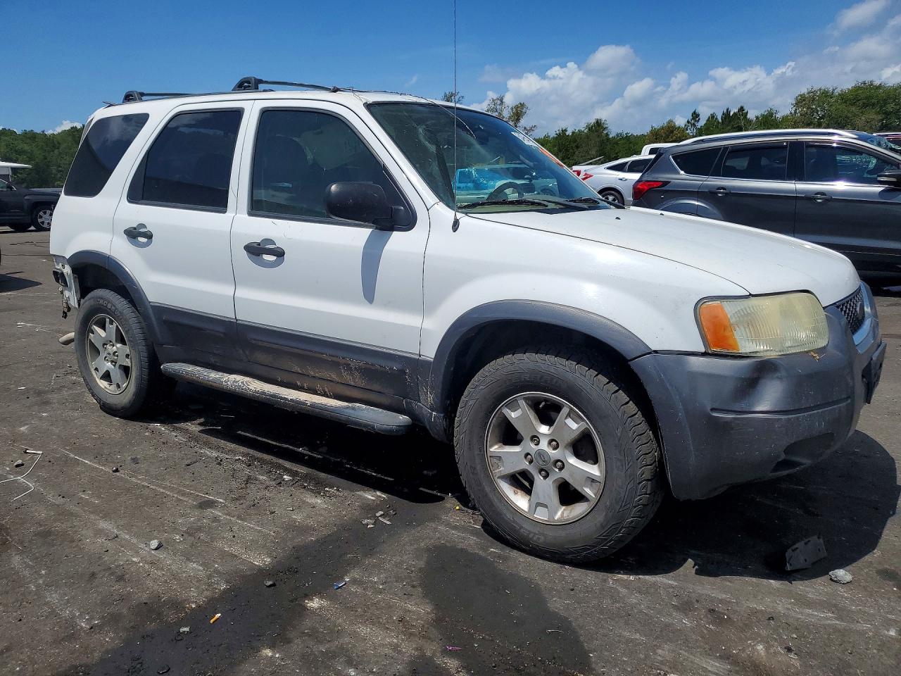 2003 Ford Escape Xlt White vin: 1FMYU03123KC85977
