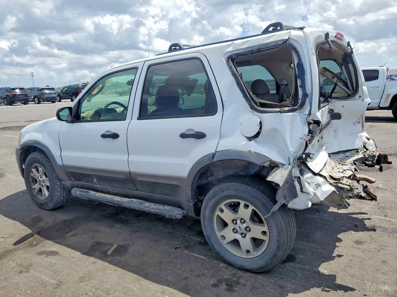 2003 Ford Escape Xlt White vin: 1FMYU03123KC85977