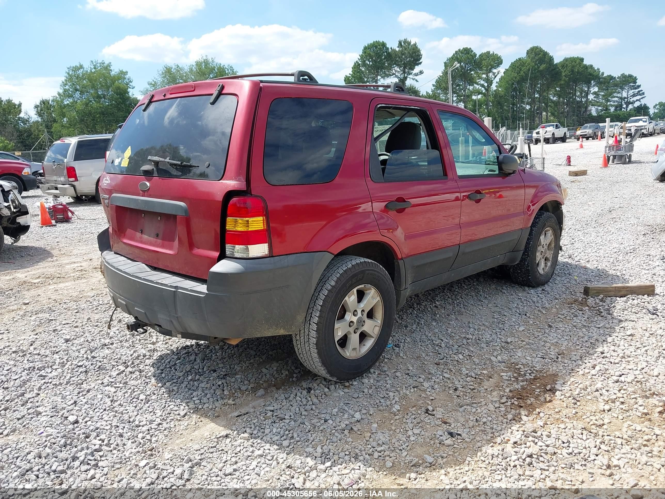 2005 Ford Escape Xlt Red vin: 1FMYU03125KA14534