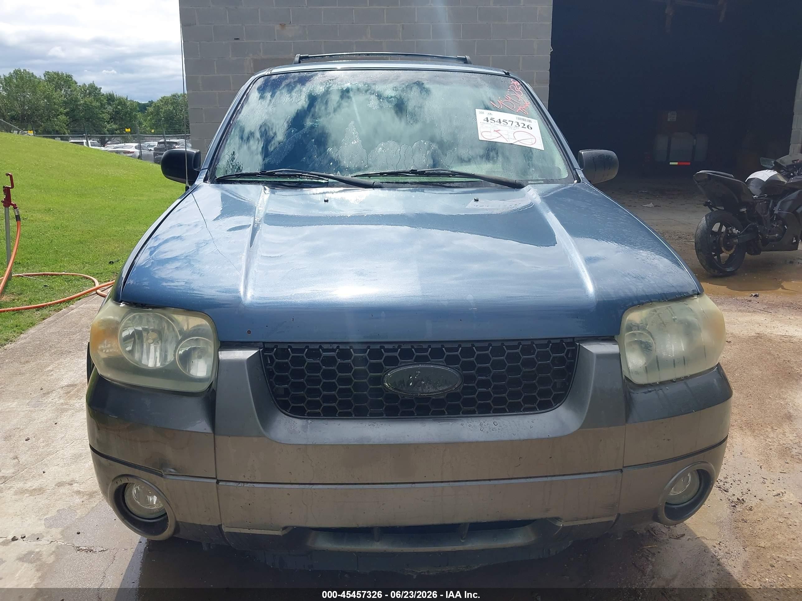 2005 Ford Escape Xlt Blue vin: 1FMYU03125KA39482