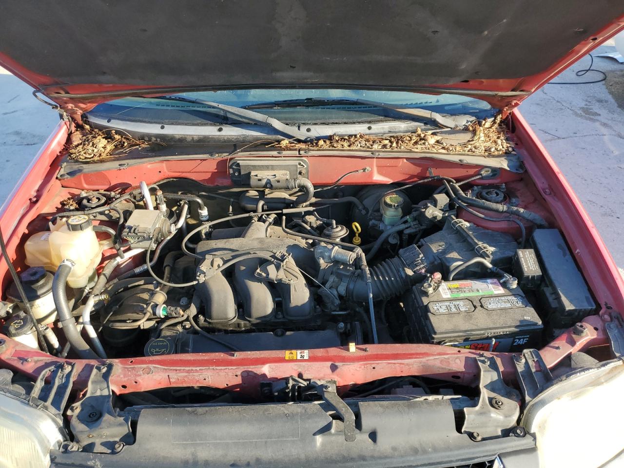 2001 Ford Escape Xlt Красный vin: 1FMYU03131KB72293