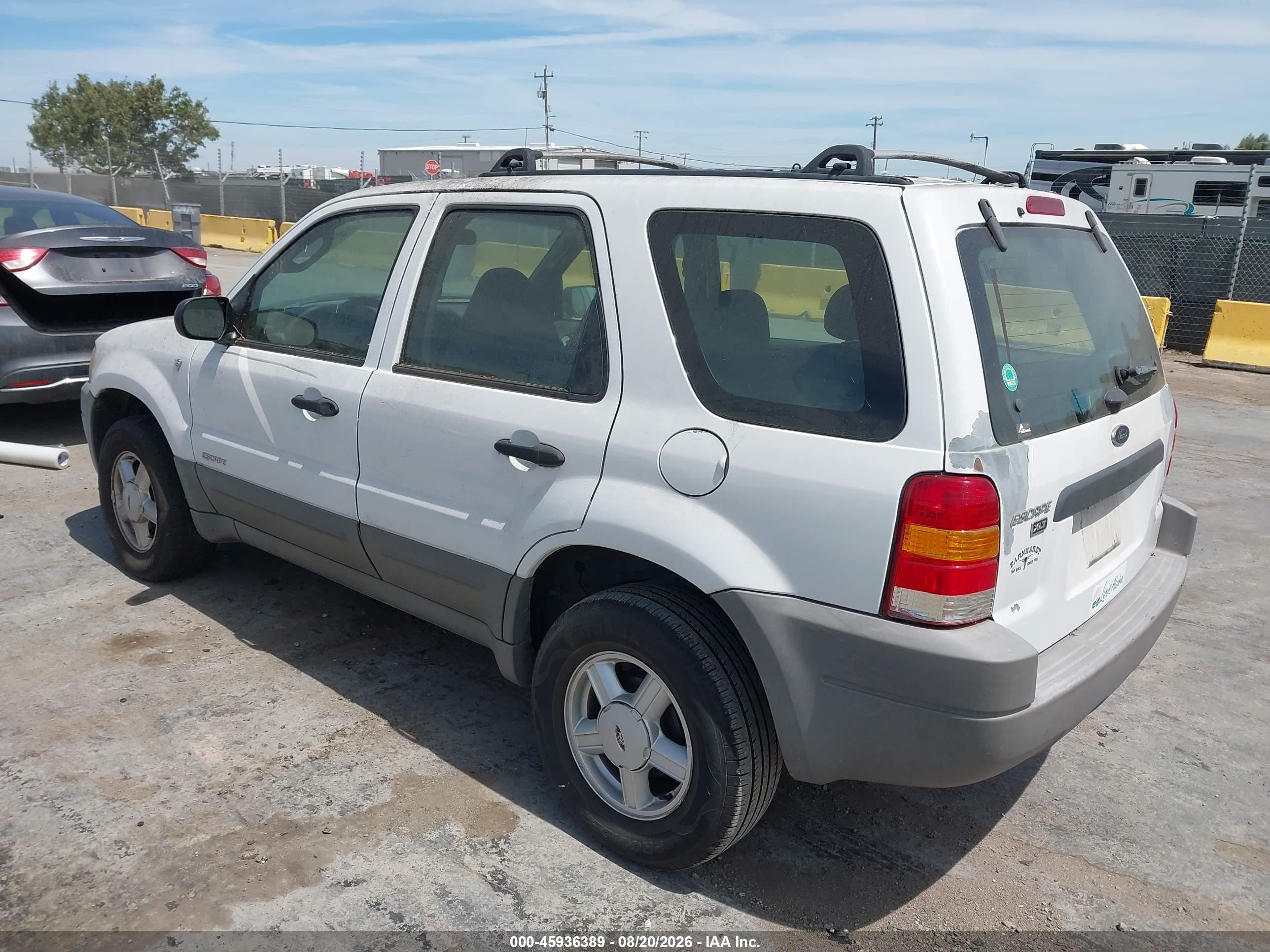2001 Ford Escape Xlt White vin: 1FMYU03131KC23503
