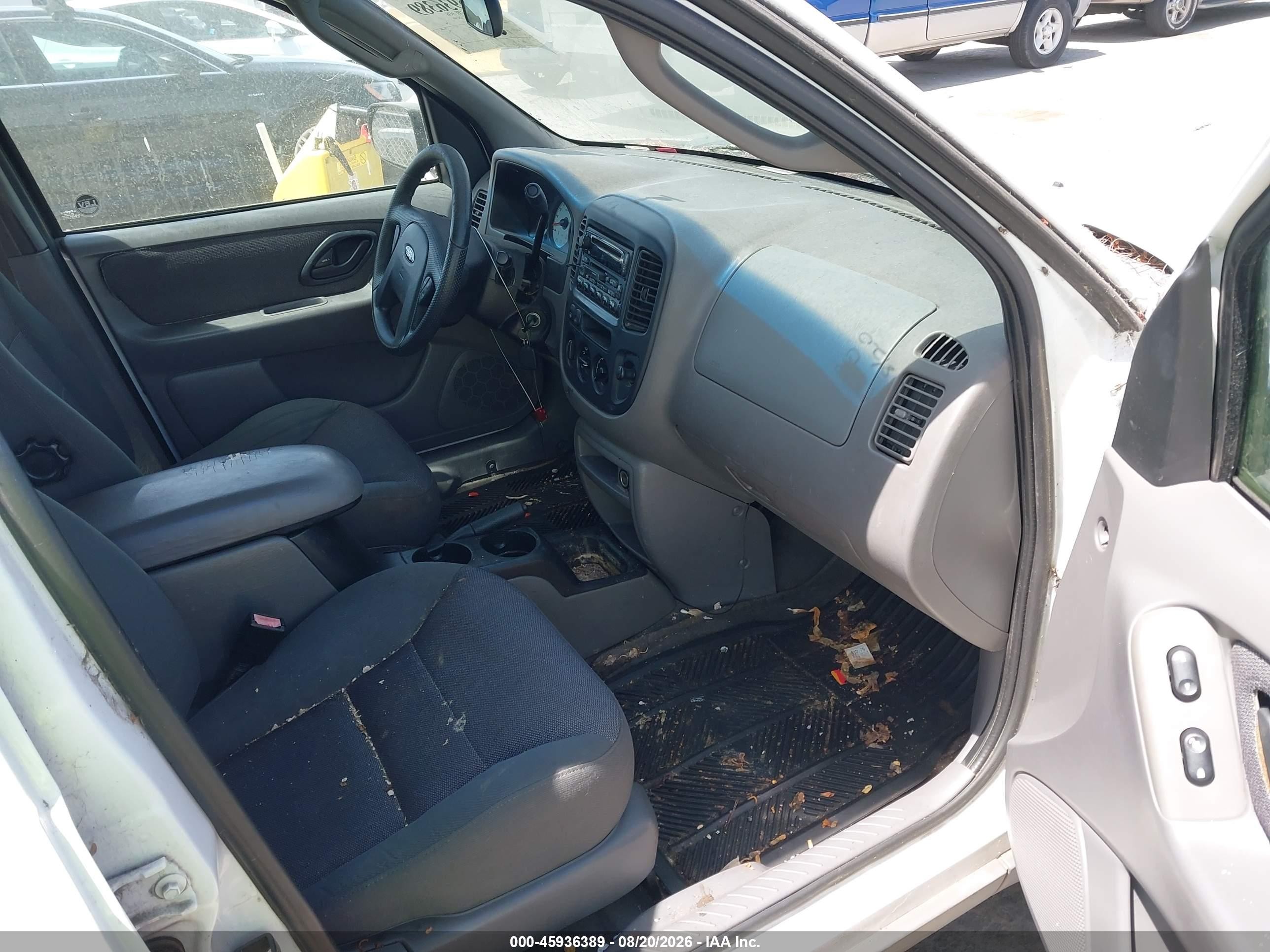 2001 Ford Escape Xlt White vin: 1FMYU03131KC23503